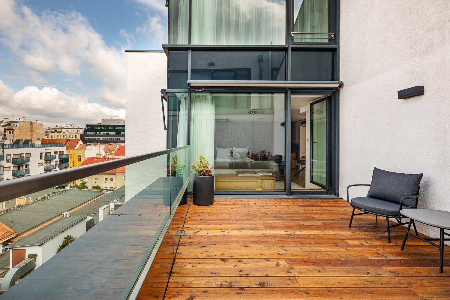 Karlin By Tkc Apart Otel Prag