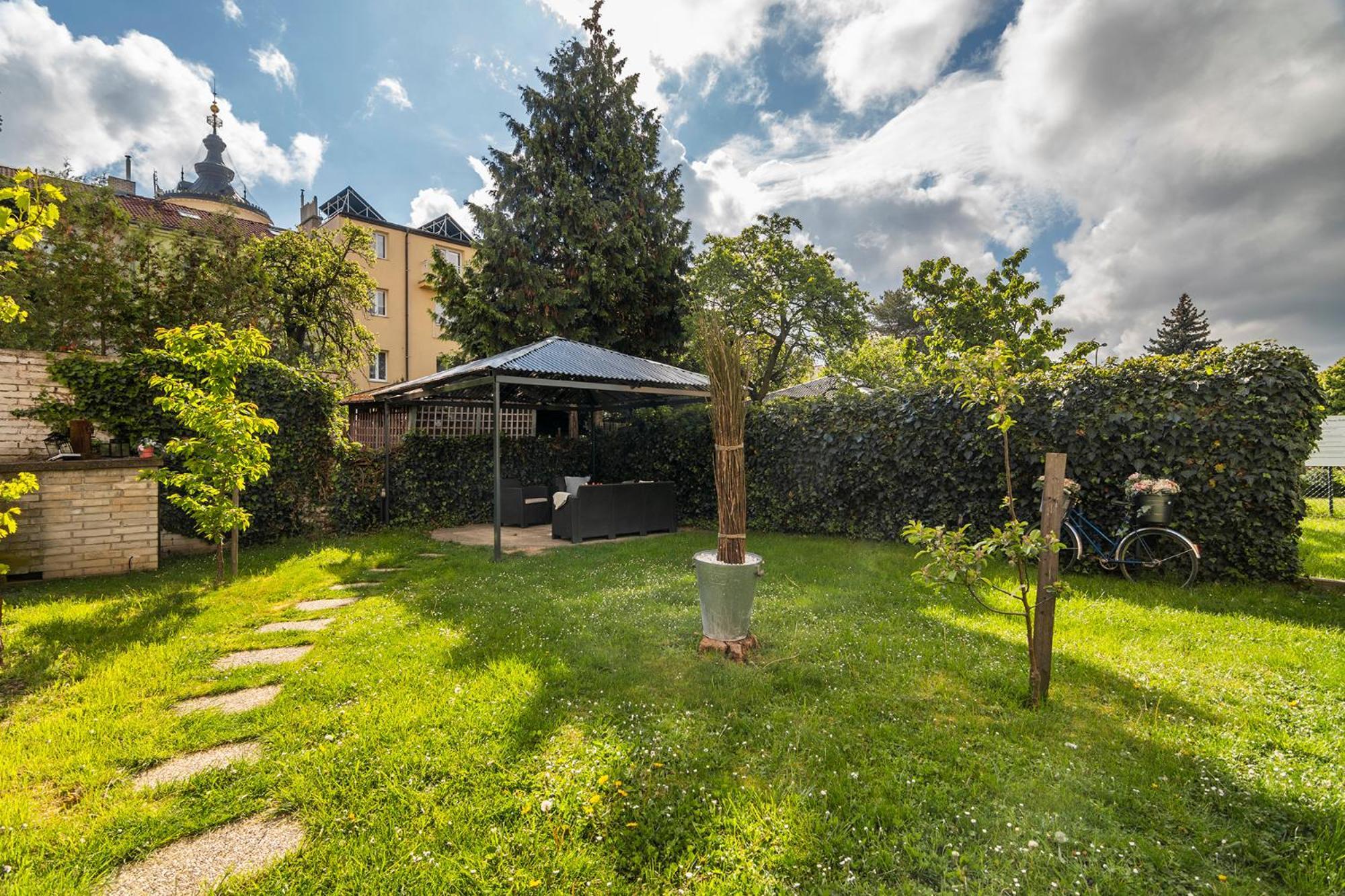 Apartamento With Sunny Garden By Michal&friends Praga