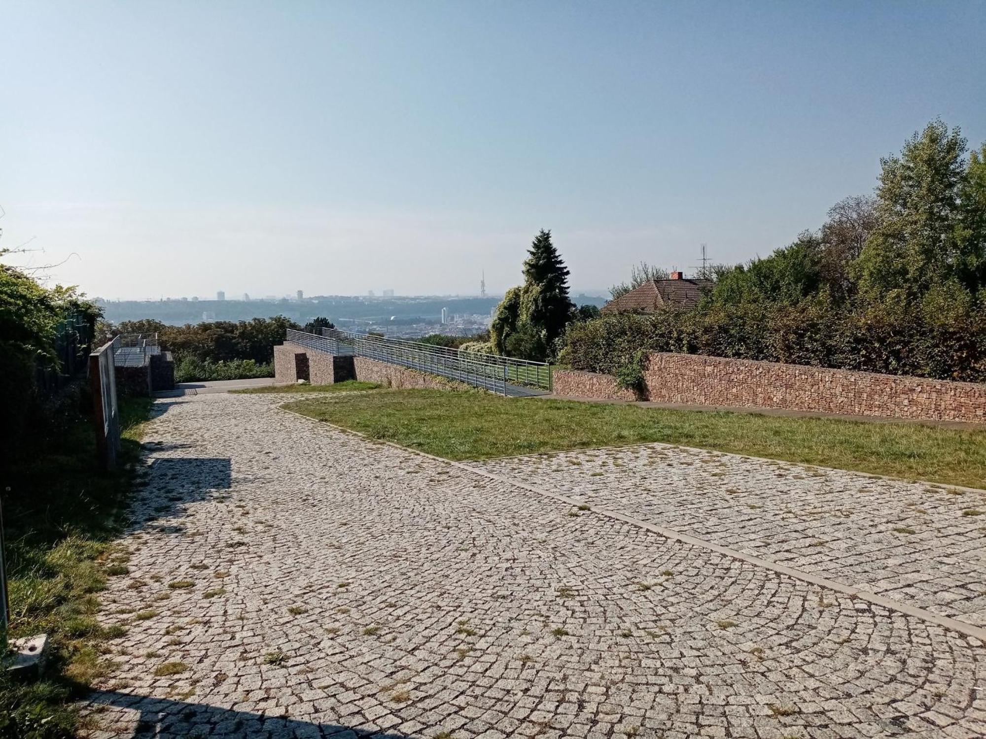 Appartement U Metra, 4 Hoste, Parking Free, Blizko O2 Arena Prague