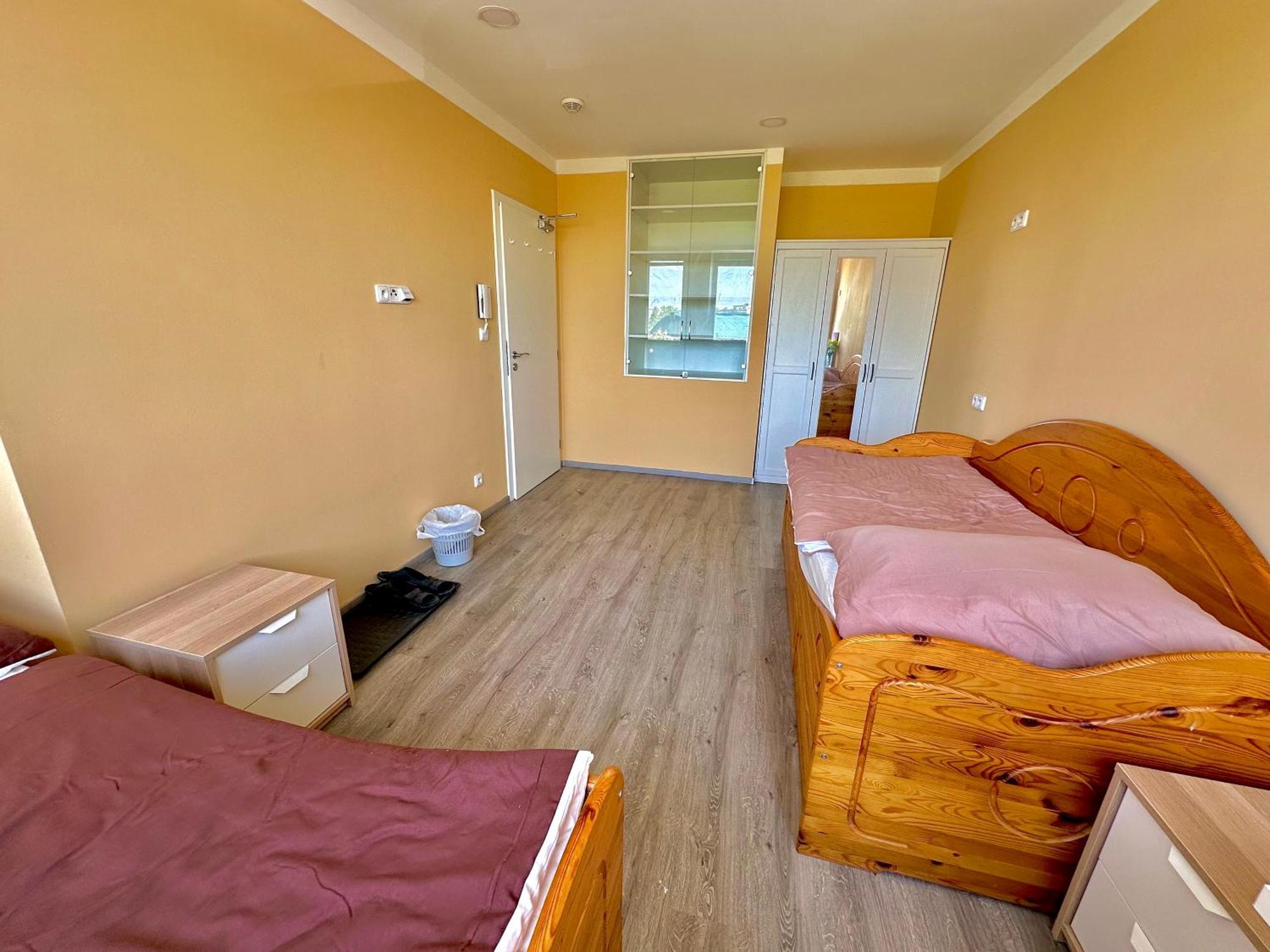 Aurora Iris Homestay *