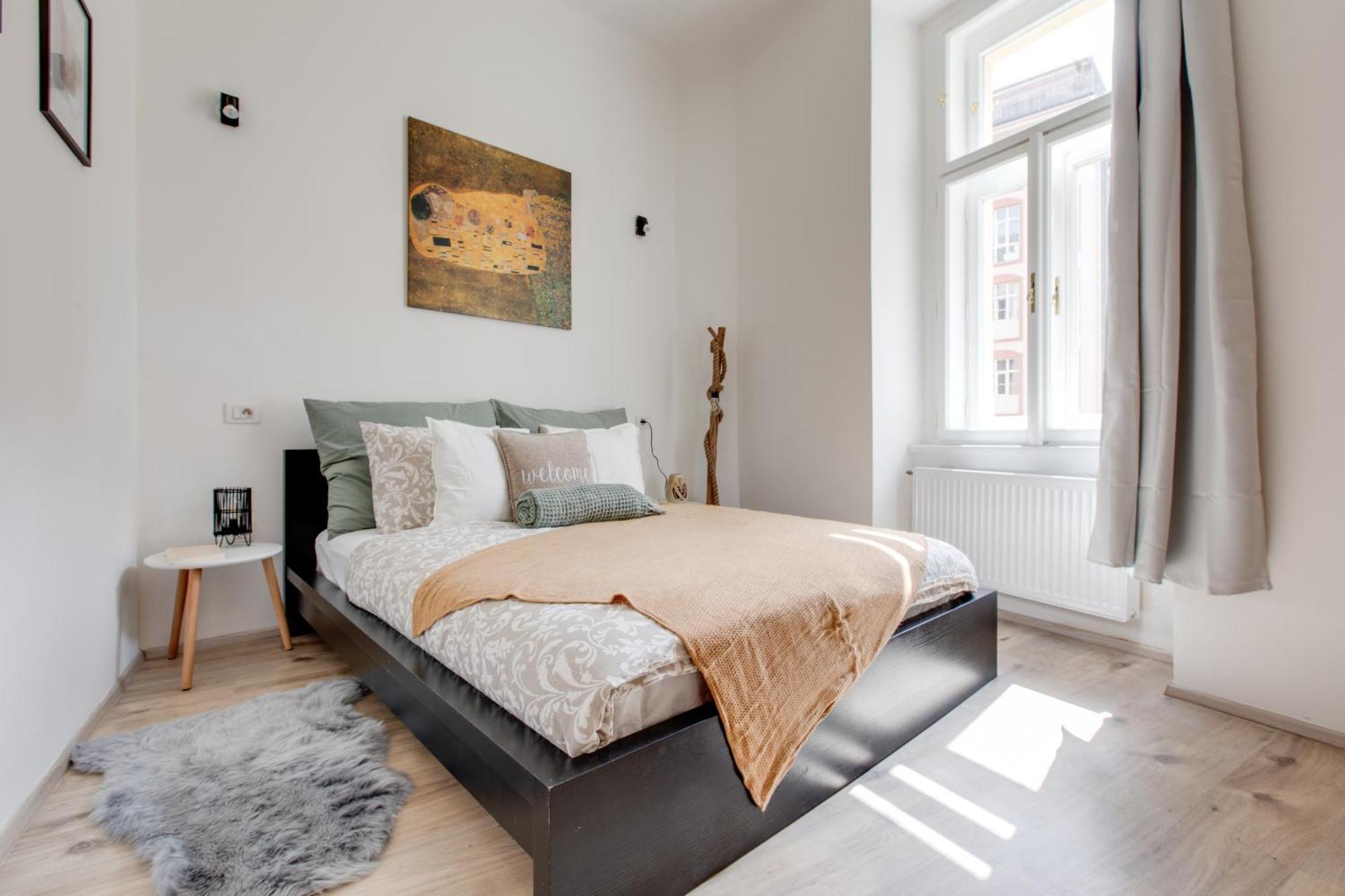Apartamento Romantic By The Park - Uaka7