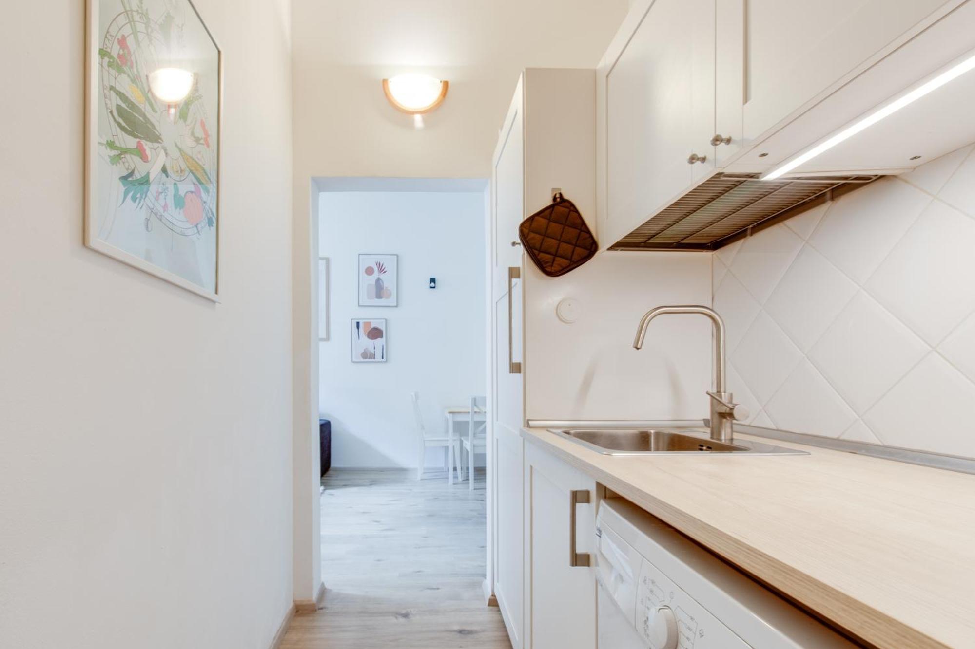 Romantic By The Park - Uaka7 Apartamento