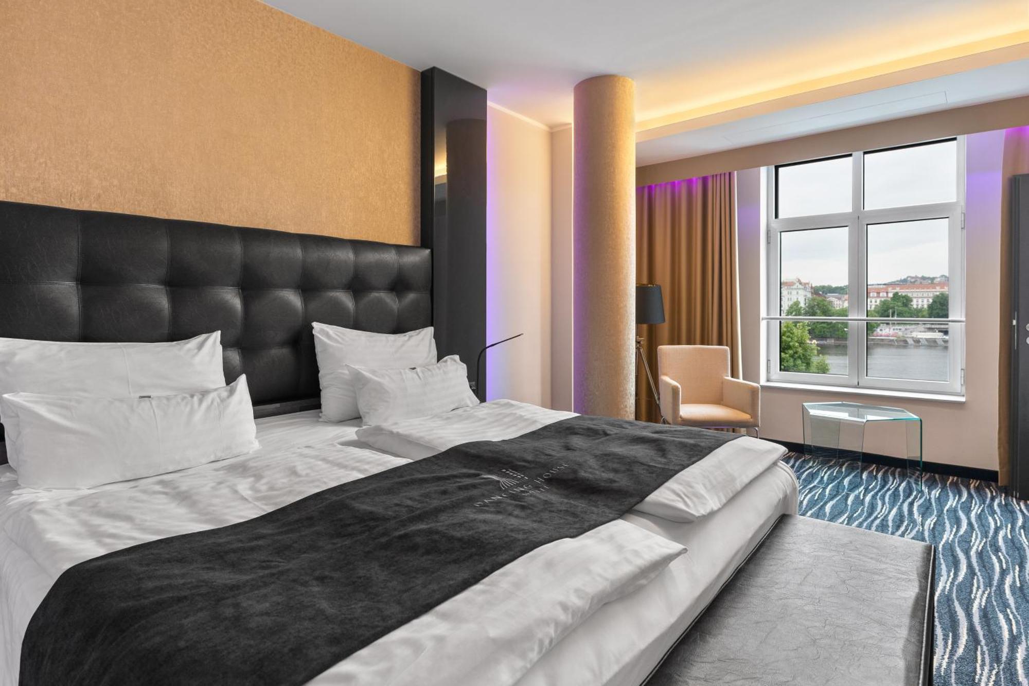 Dancing House - Tancici Dum 4*