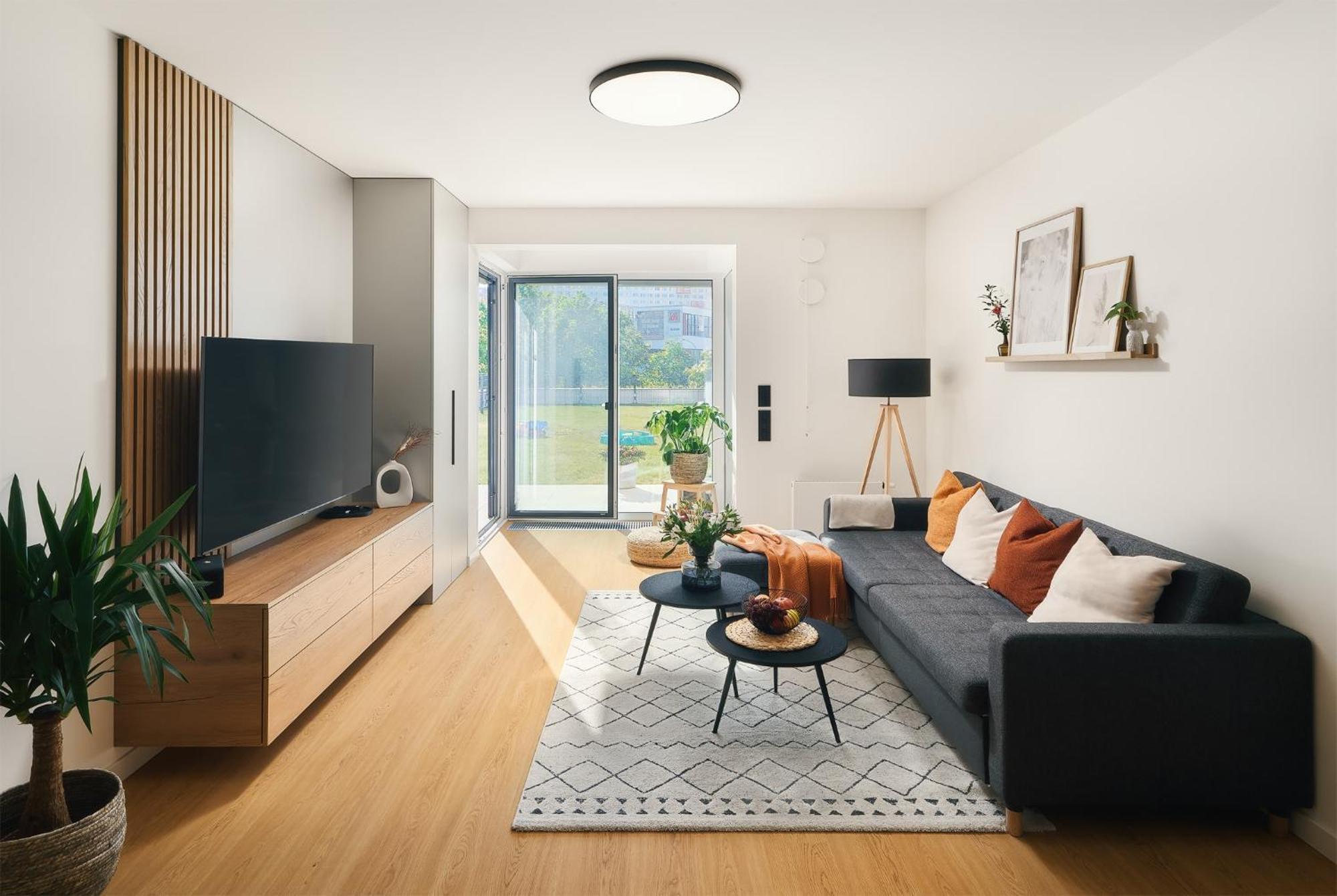 Beta - Free Garage, Air Condition, Garden, At Metro, 2nd Parking On Request *