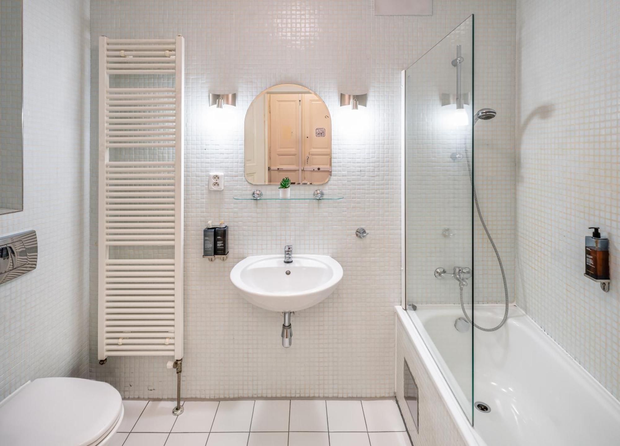 6 Continents By Adrez Apartamento Praga