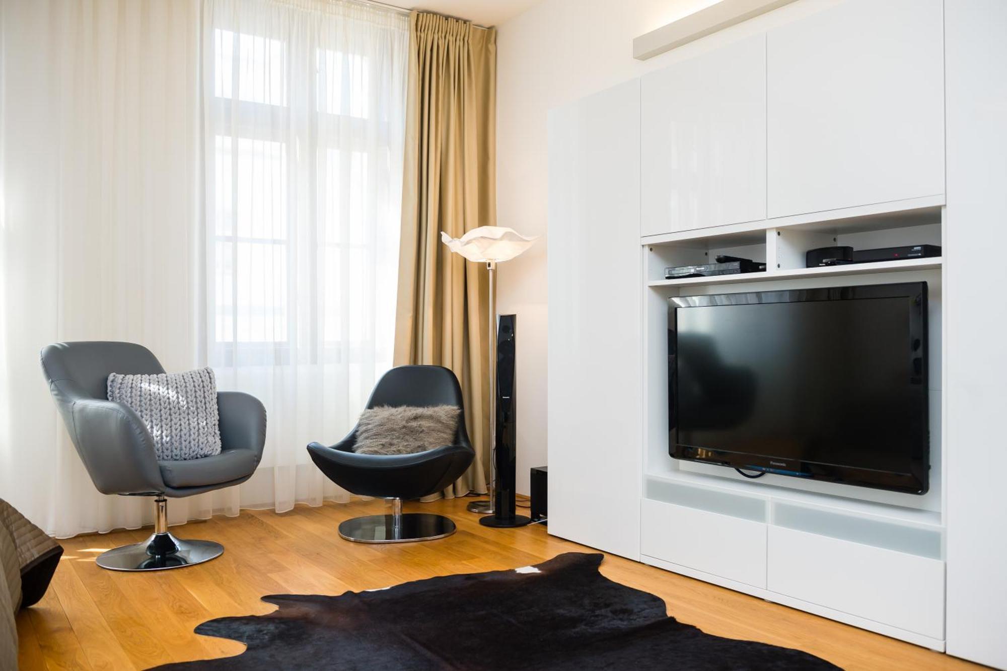Apart Otel Karlin By Tkc Prag