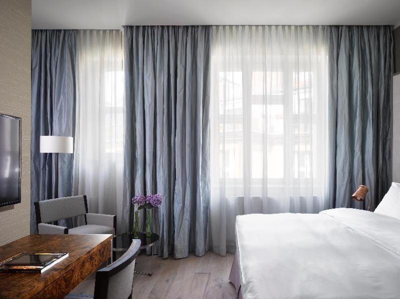 Hotel The Emblem - Preferred & Praga