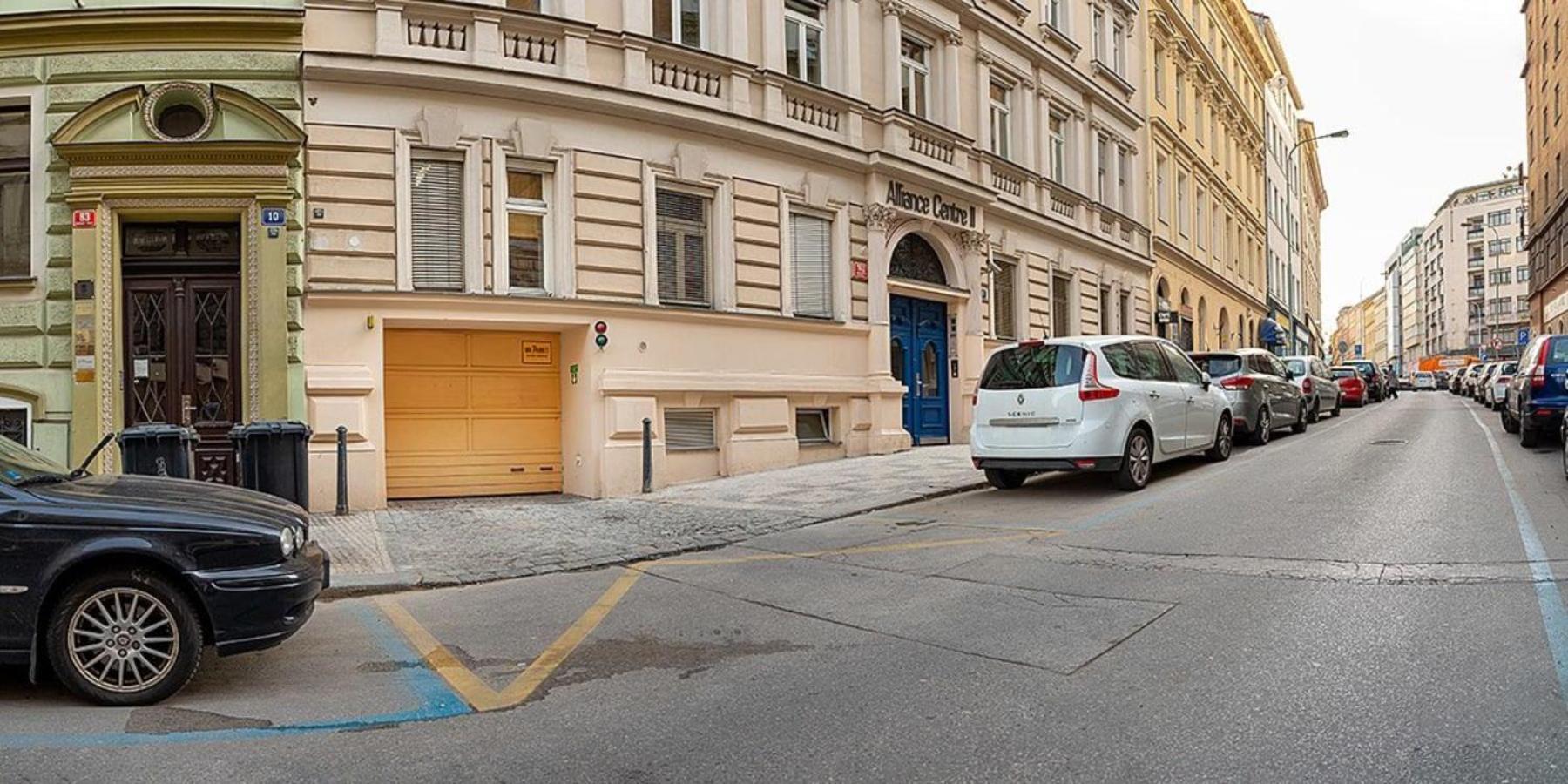 Charming By Wenceslas Square And National Museum With Ac Apartment Prag