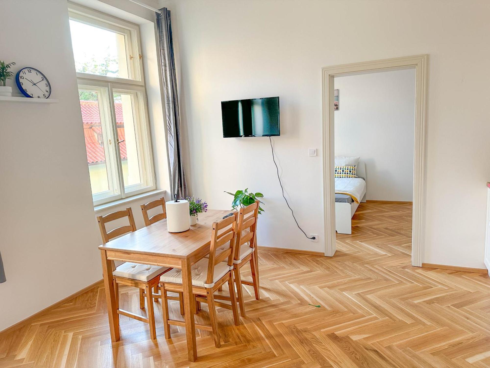 Stylish Next To Wenceslas Square Apartment *