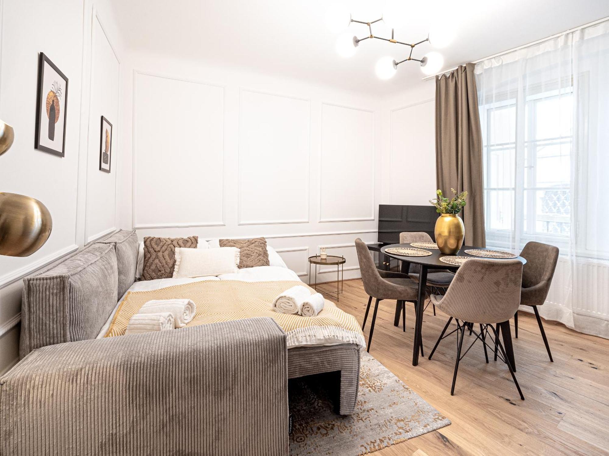 Beautifully Renovated At Lesser Town * Prague