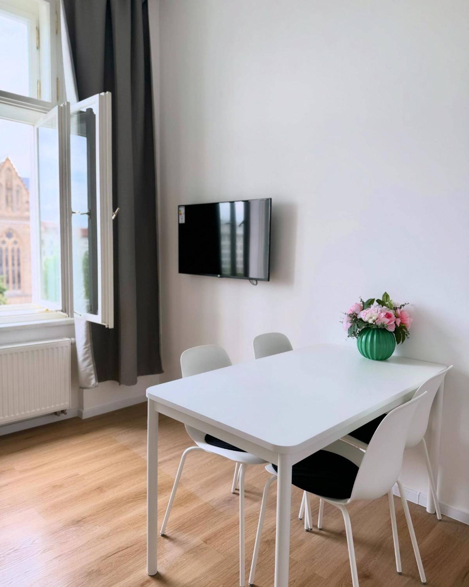 Namesti Miru Apartment Prague