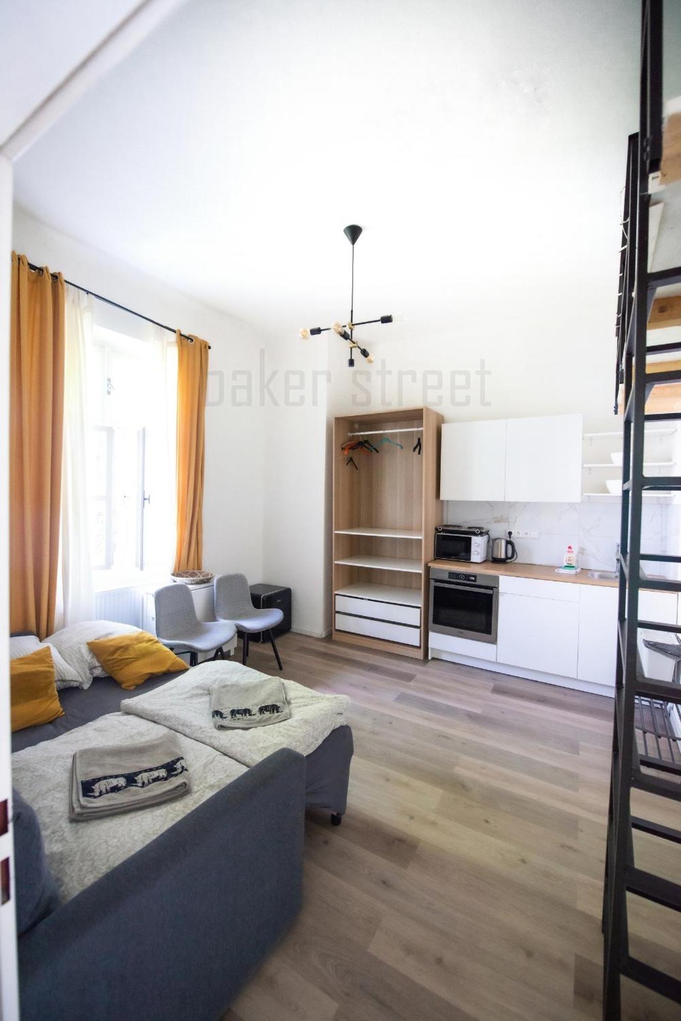 Storey Close To Metro Palmovka Daire