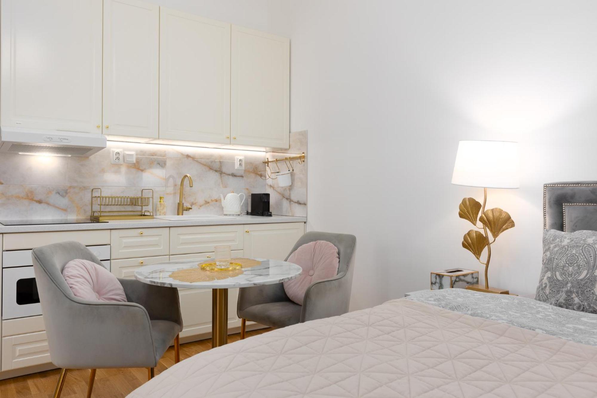 Klidny A Stylovy U Vaclavskeho Namesti Apartment *