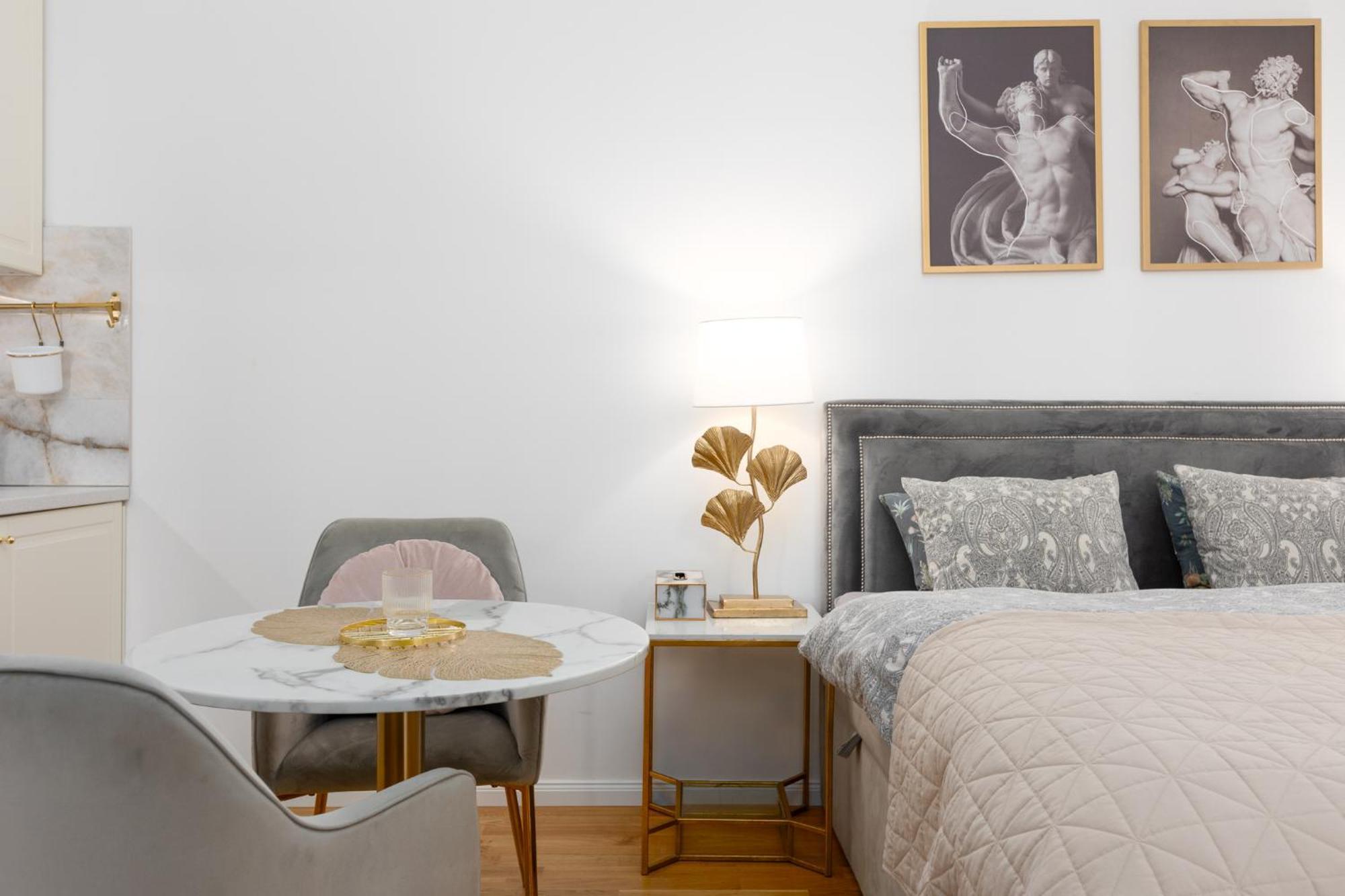 Apartment Klidny A Stylovy U Vaclavskeho Namesti