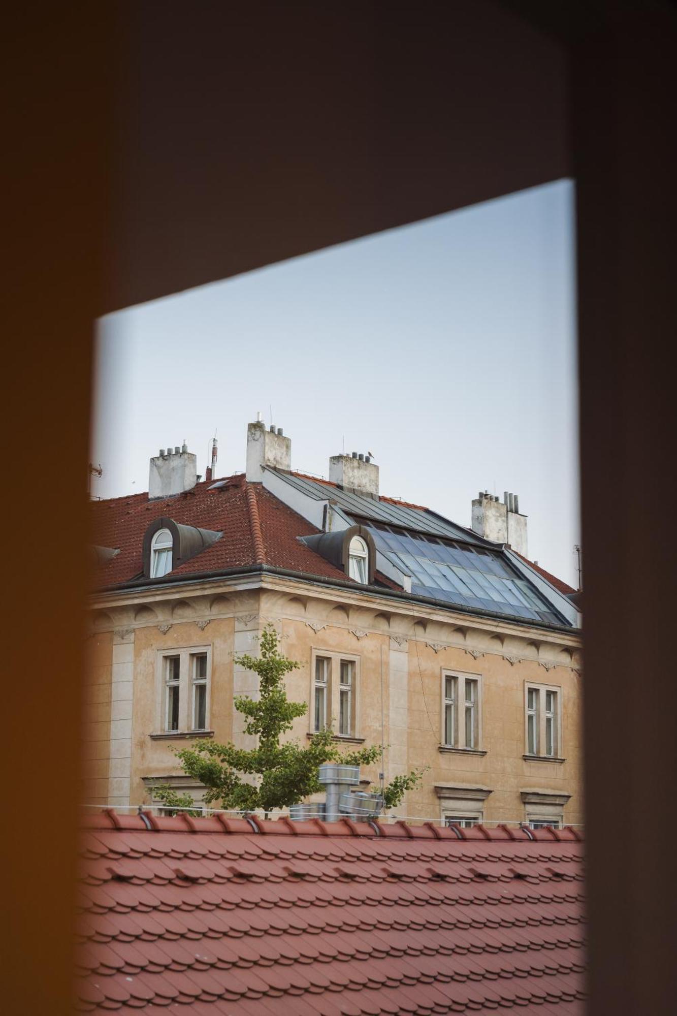 Azure - Cozy Center With Balcony * Prague