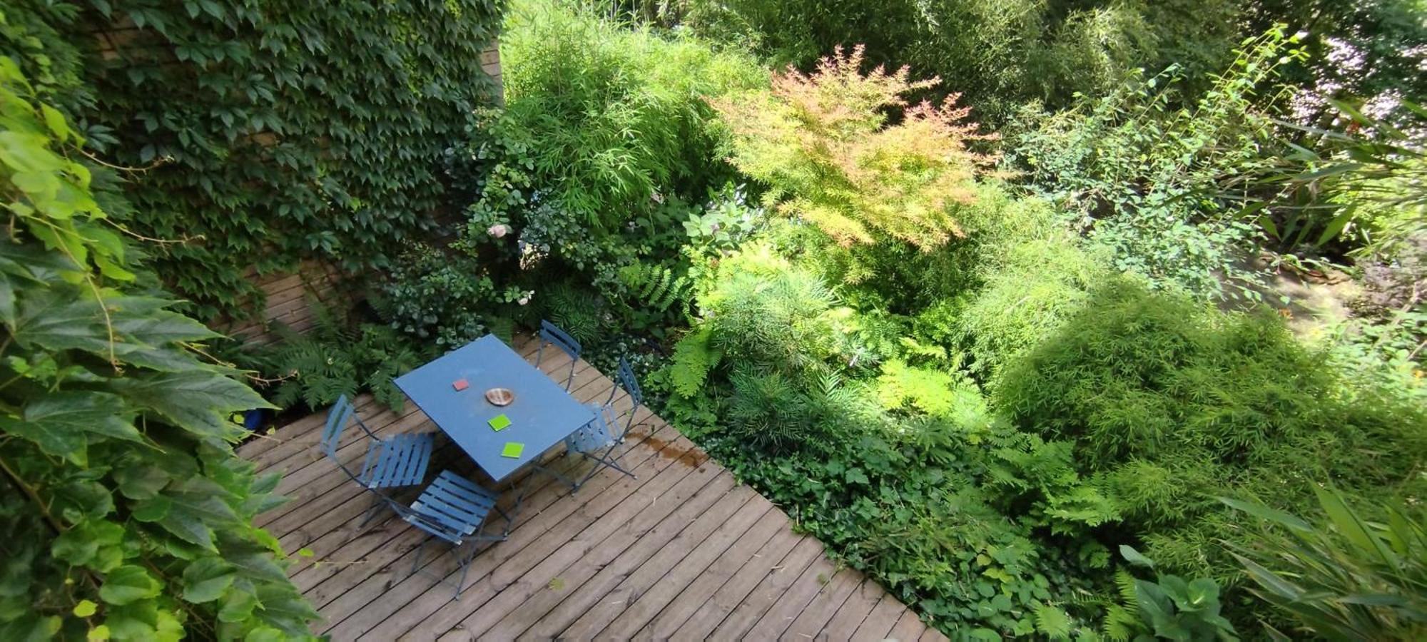Romantic And Atypical In Prague's Montmartre Daire