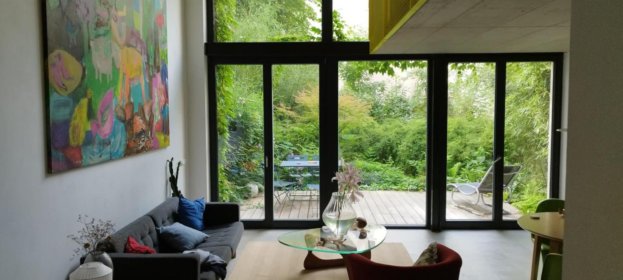 Romantic And Atypical In Prague's Montmartre Daire Prag
