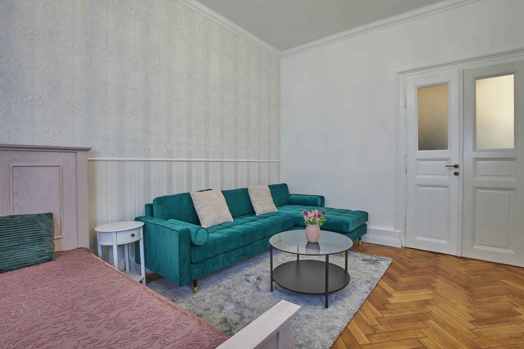 National Theatre Elegance Aparthotel Prag