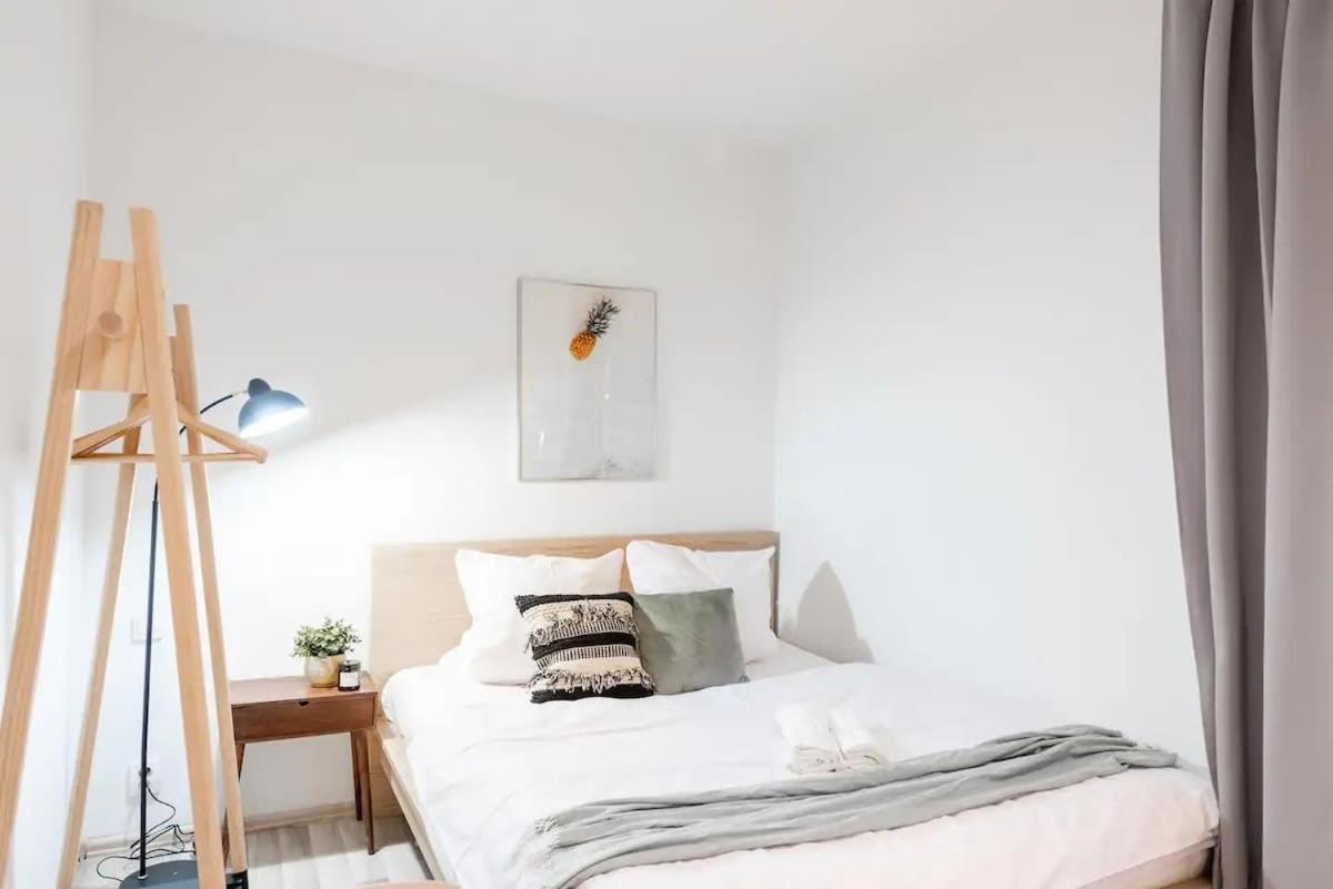 Peaceful Chic In Apartment *