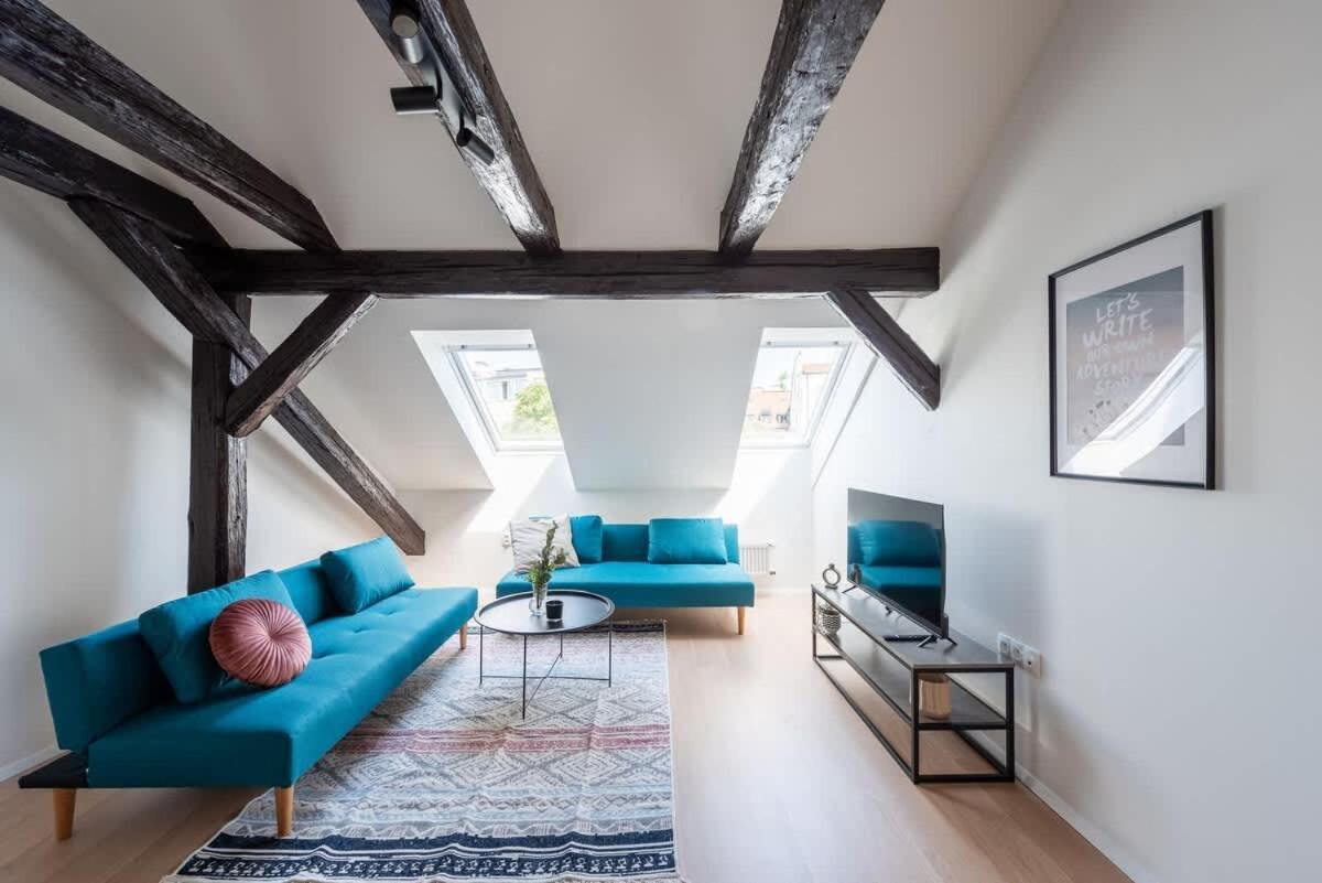 Zesty Family Friendly Elevator Access Old Town Appartement