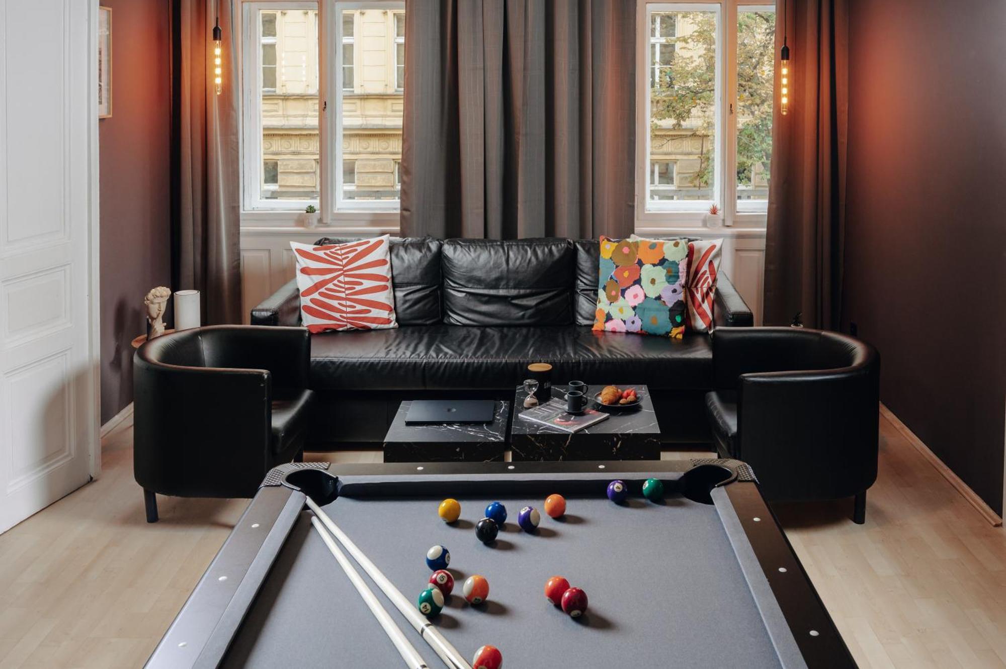 Cinema Billiard & Foosball - Centre Apartamento *