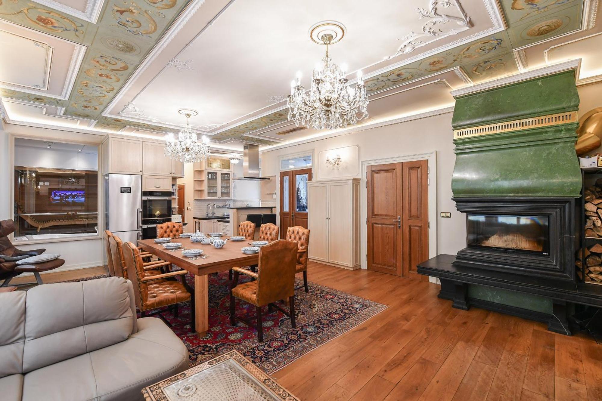 St Giles Sauna And Pool Table Apt Prague