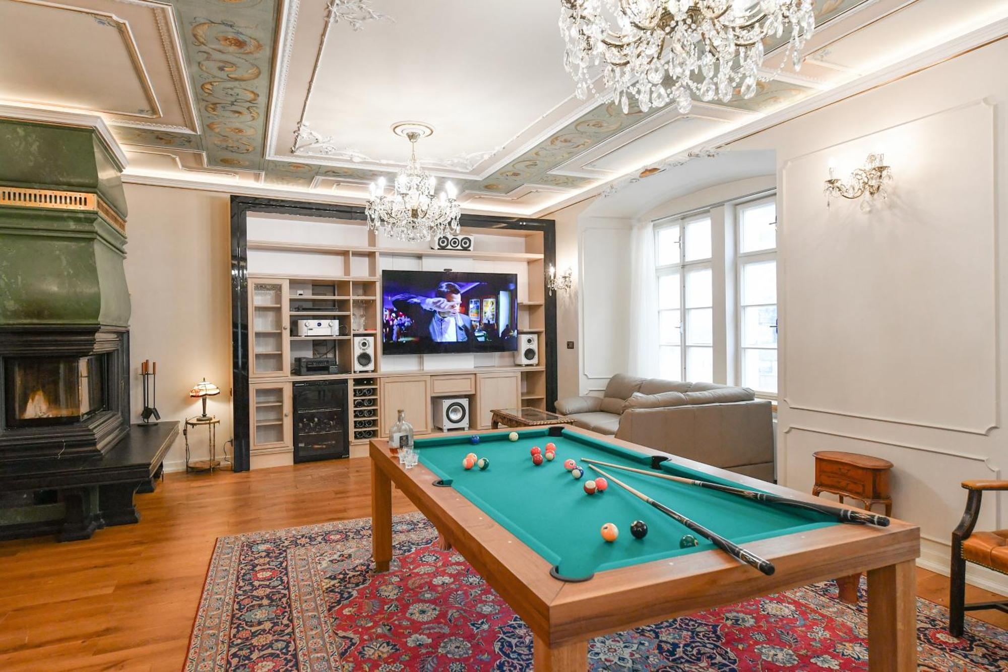 St Giles Sauna And Pool Table Apt Apartment