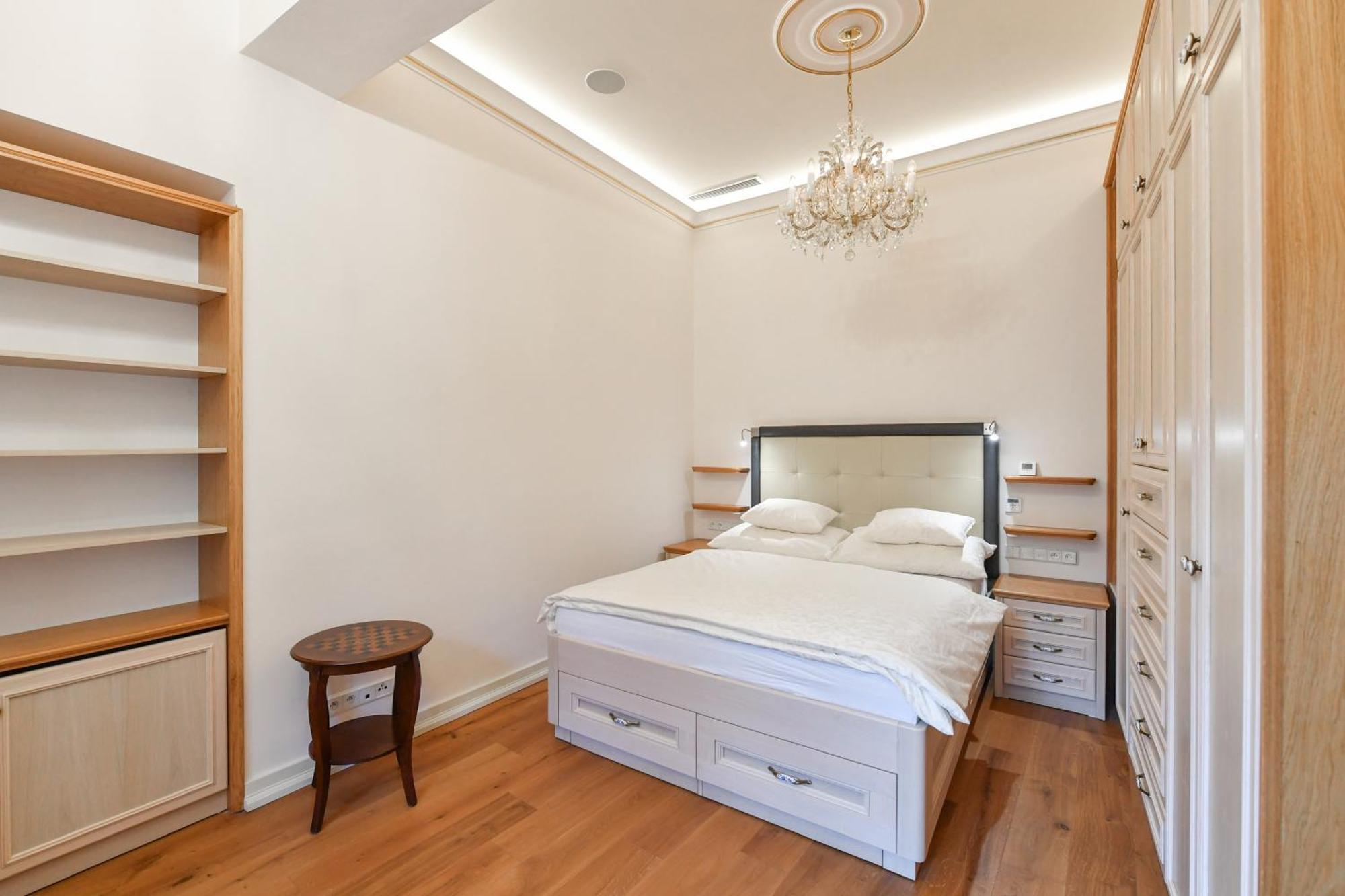 St Giles Sauna And Pool Table Apt Apartment