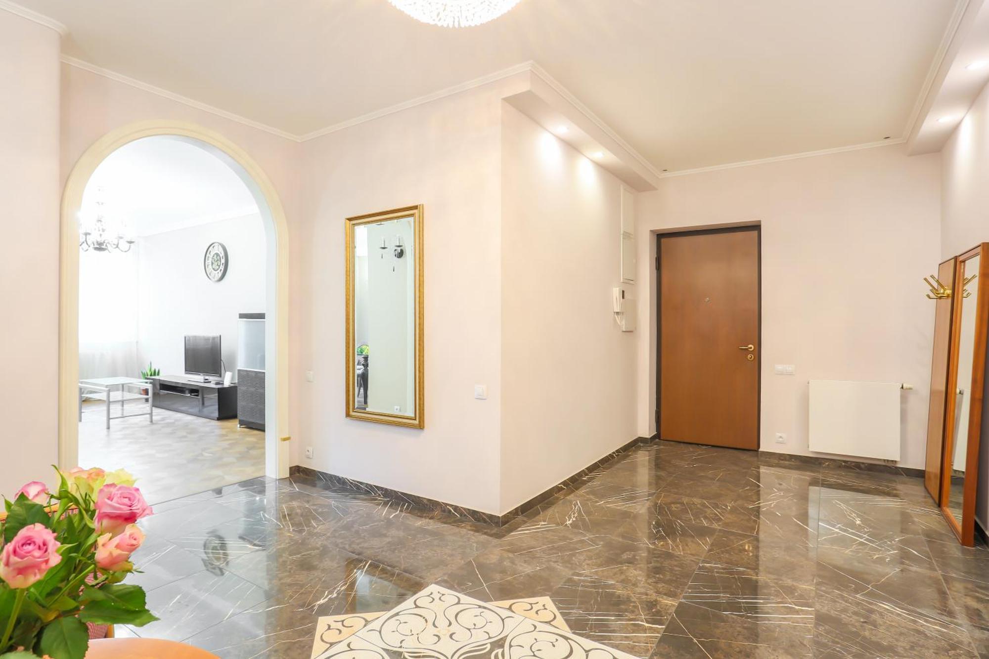 Academia Apartment