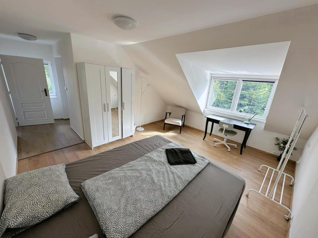 Bed & Breakfast Biomade Prague