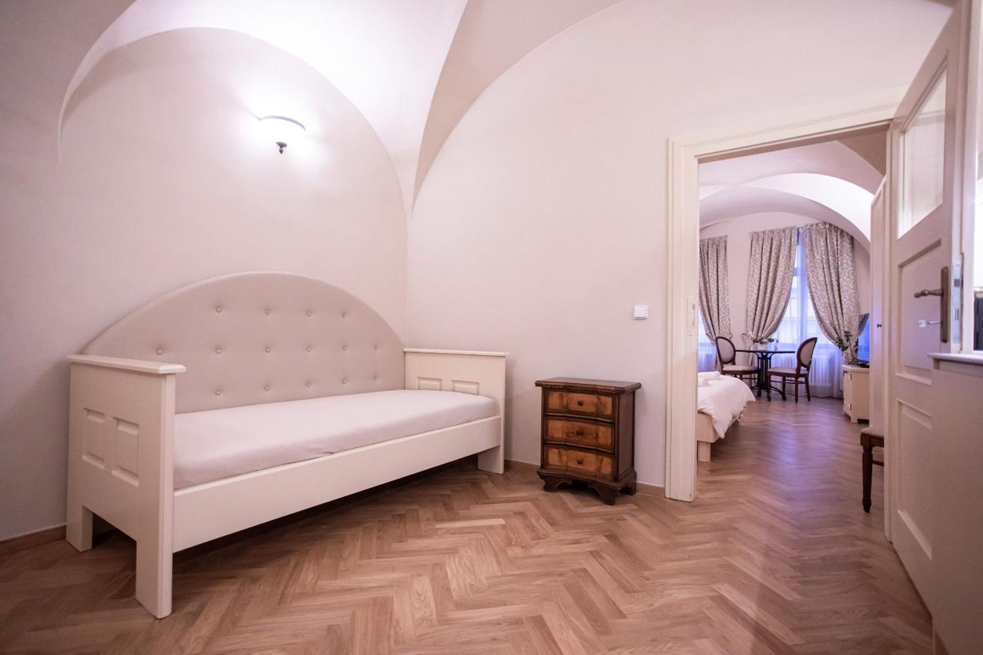 Thunovska Appartement