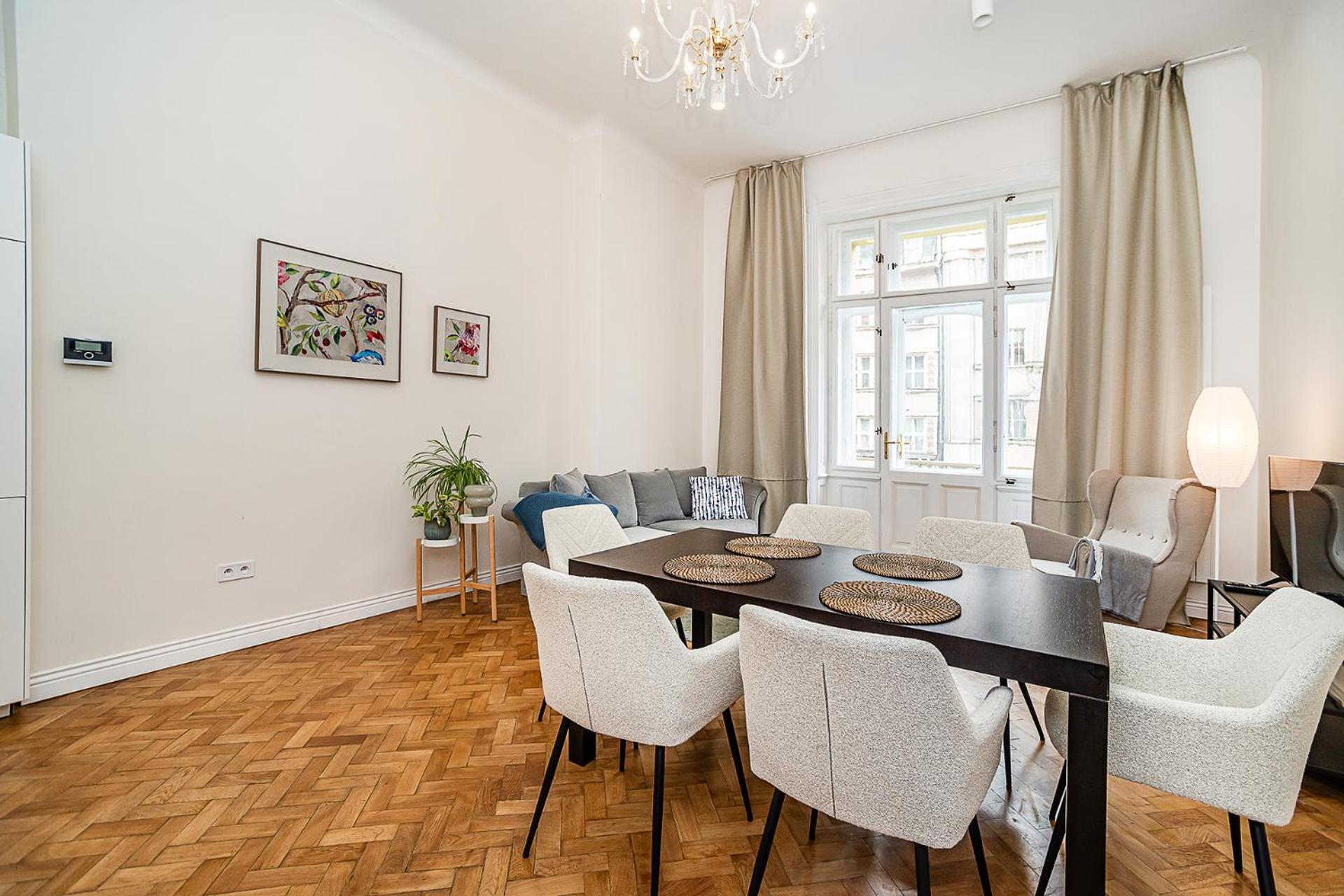Apartment Bright With Terrace Prague