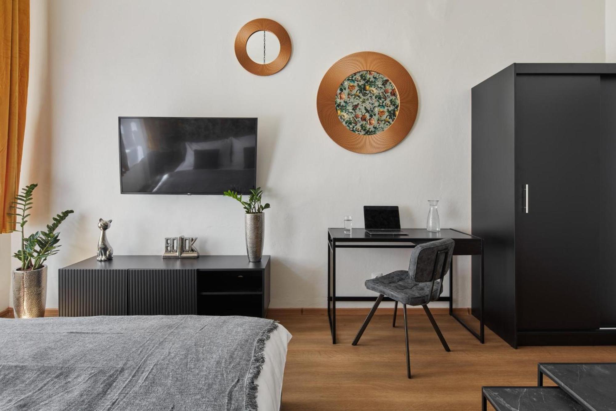 Apartamento Days - Sunlit 1bdr - Netflix - Yet Quiet - New Town Praga