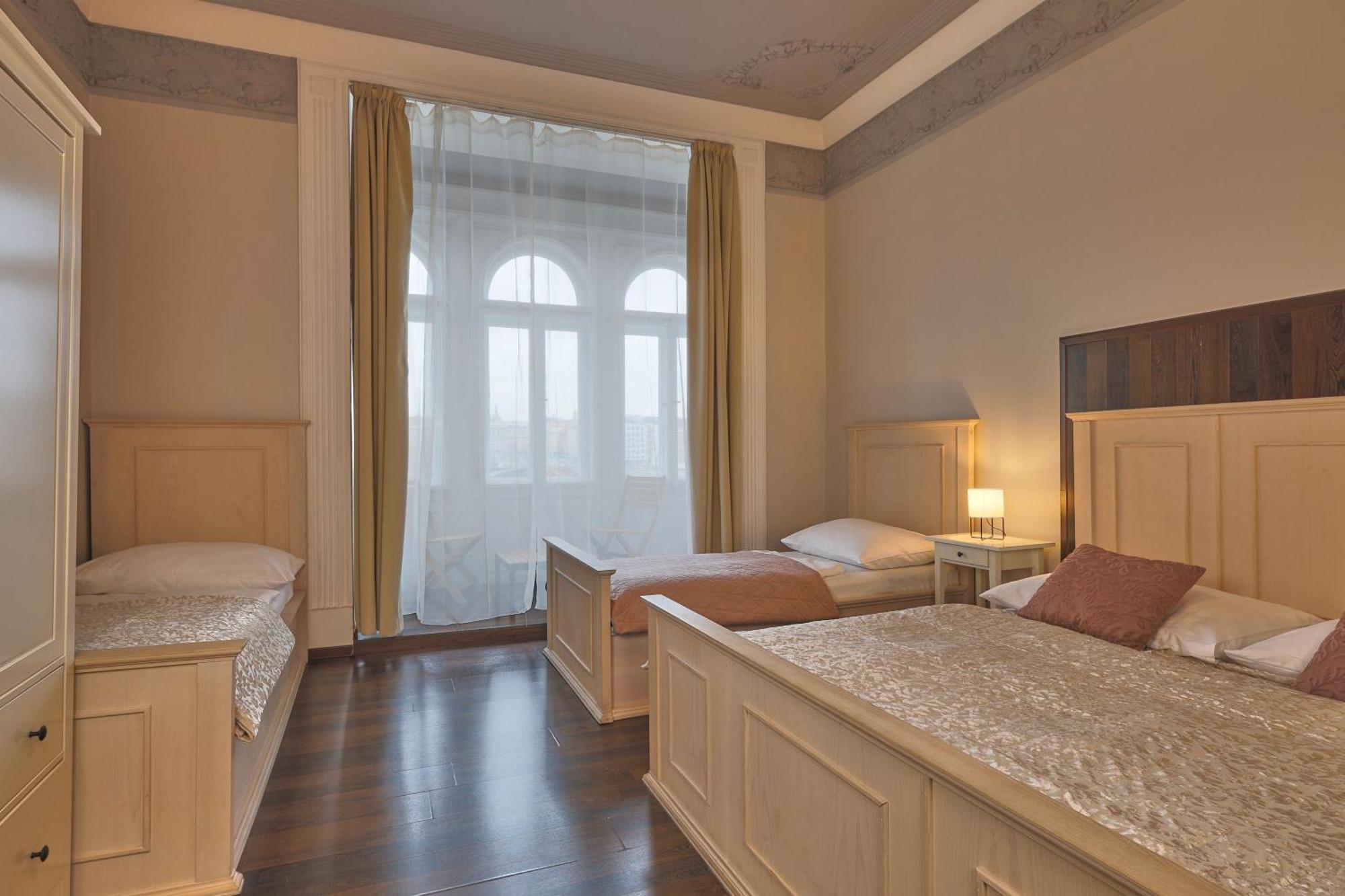 Appart hôtel Janackovo - Riverside 4*