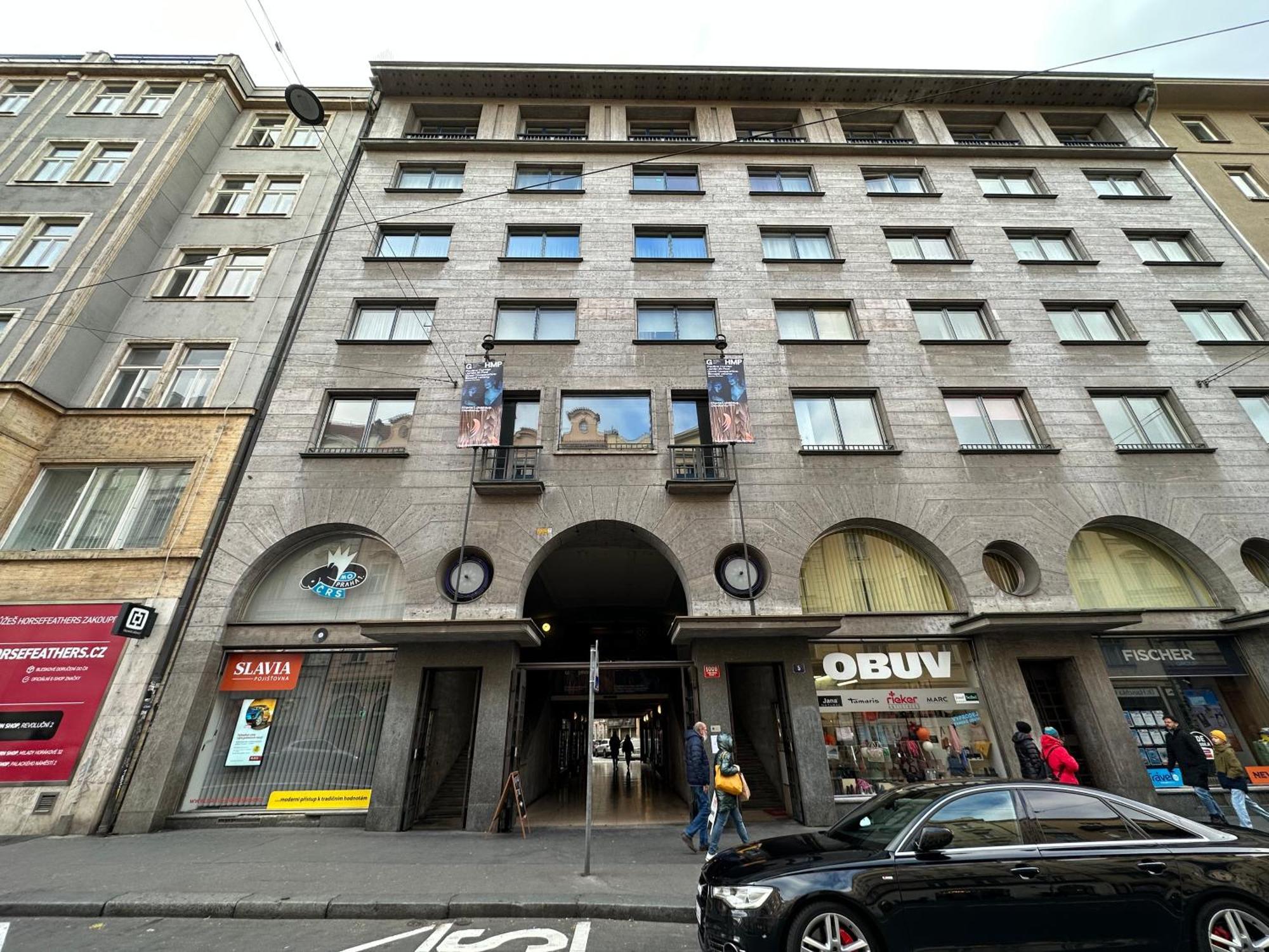Castle View Apartments. Old Town Apartment