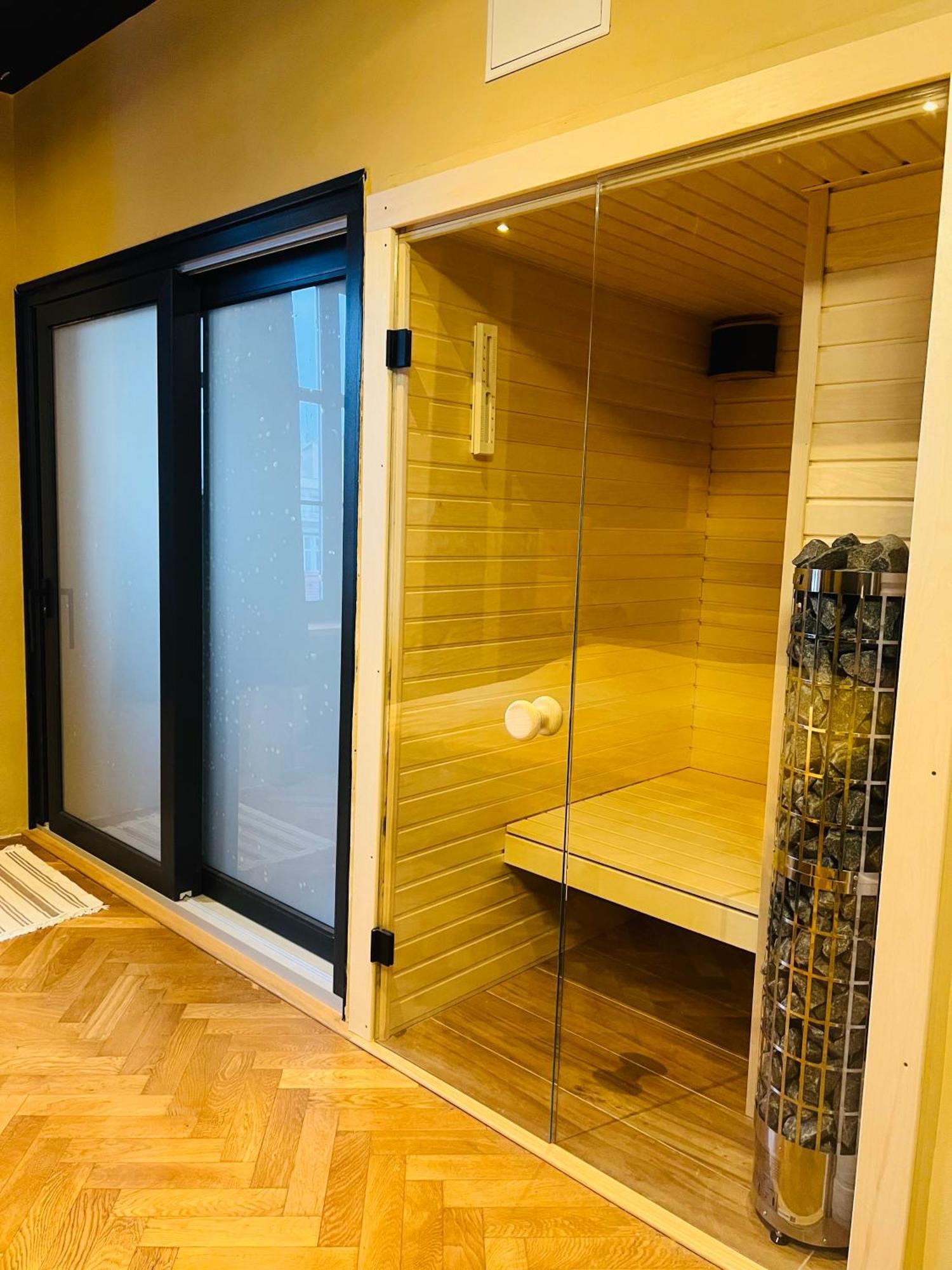 Wenceslas Square 150 M2 * Prague