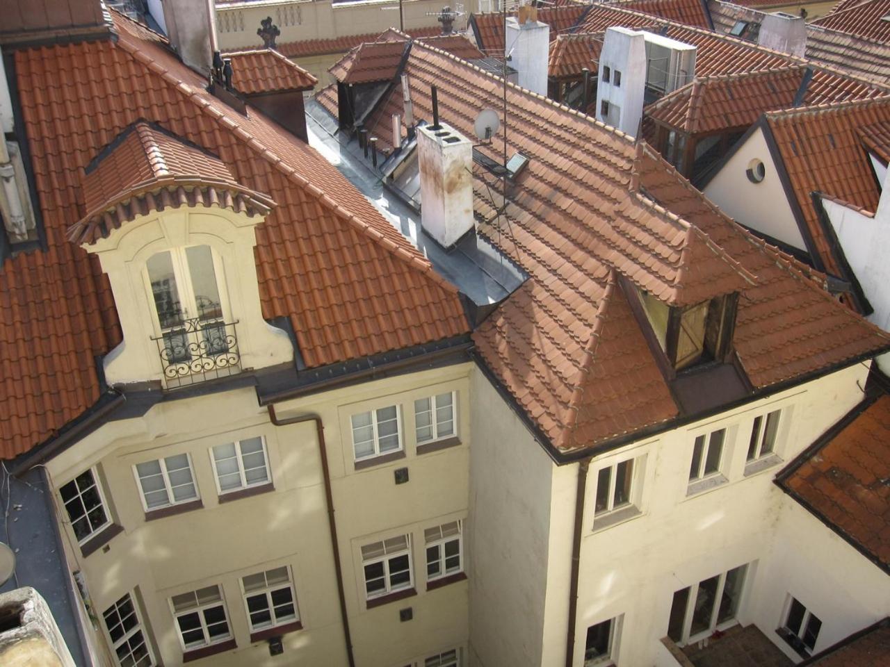 Thunovska Appartement *