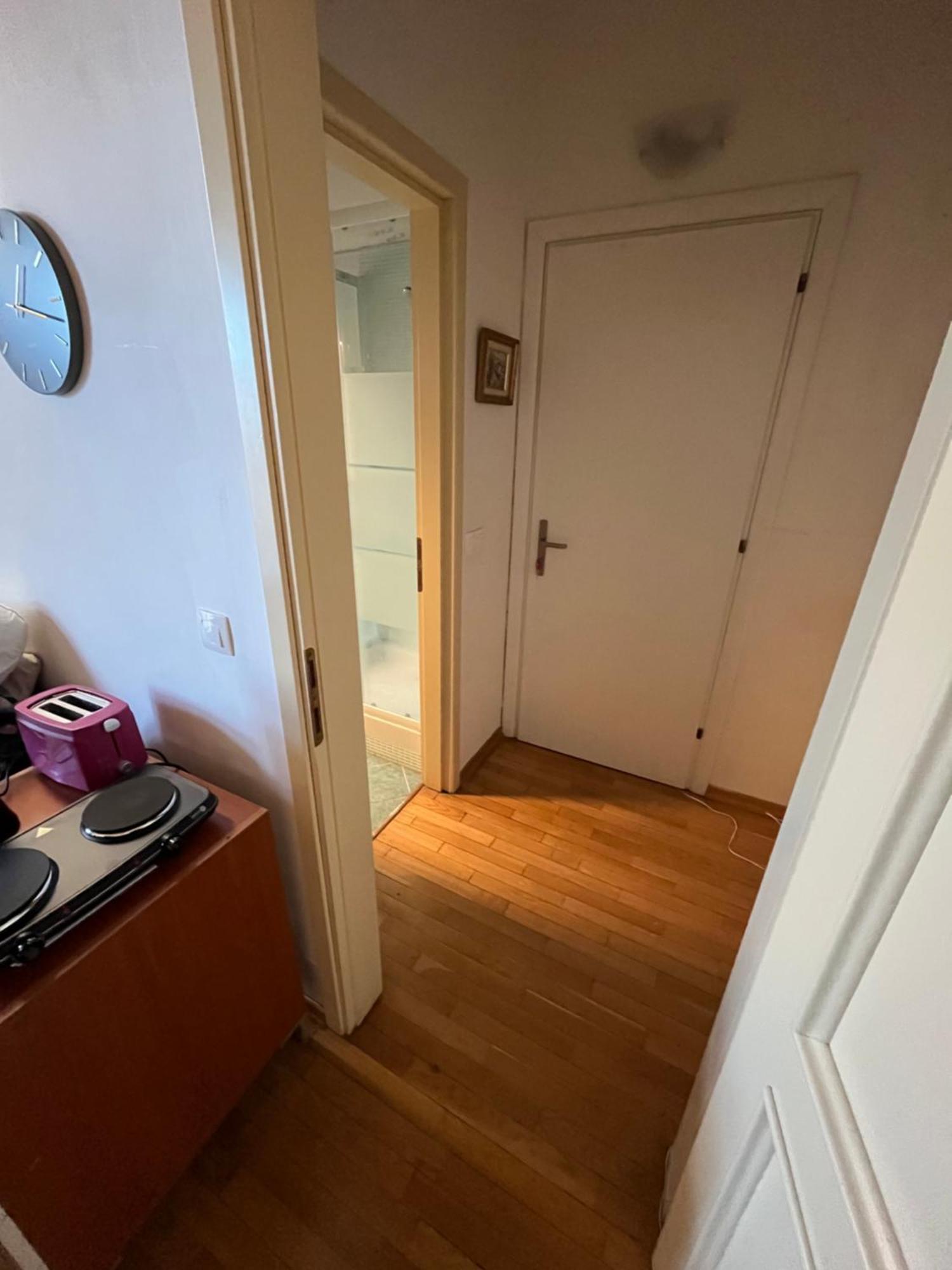The Moon Apartment, Old Town Apartment *