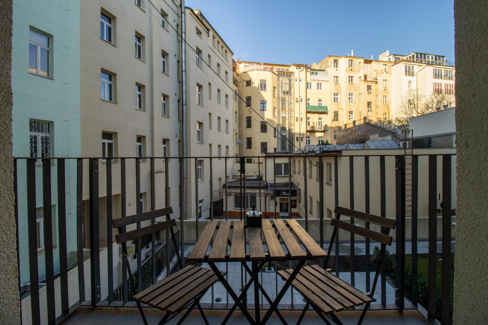 Churchill Heritage Apartment *