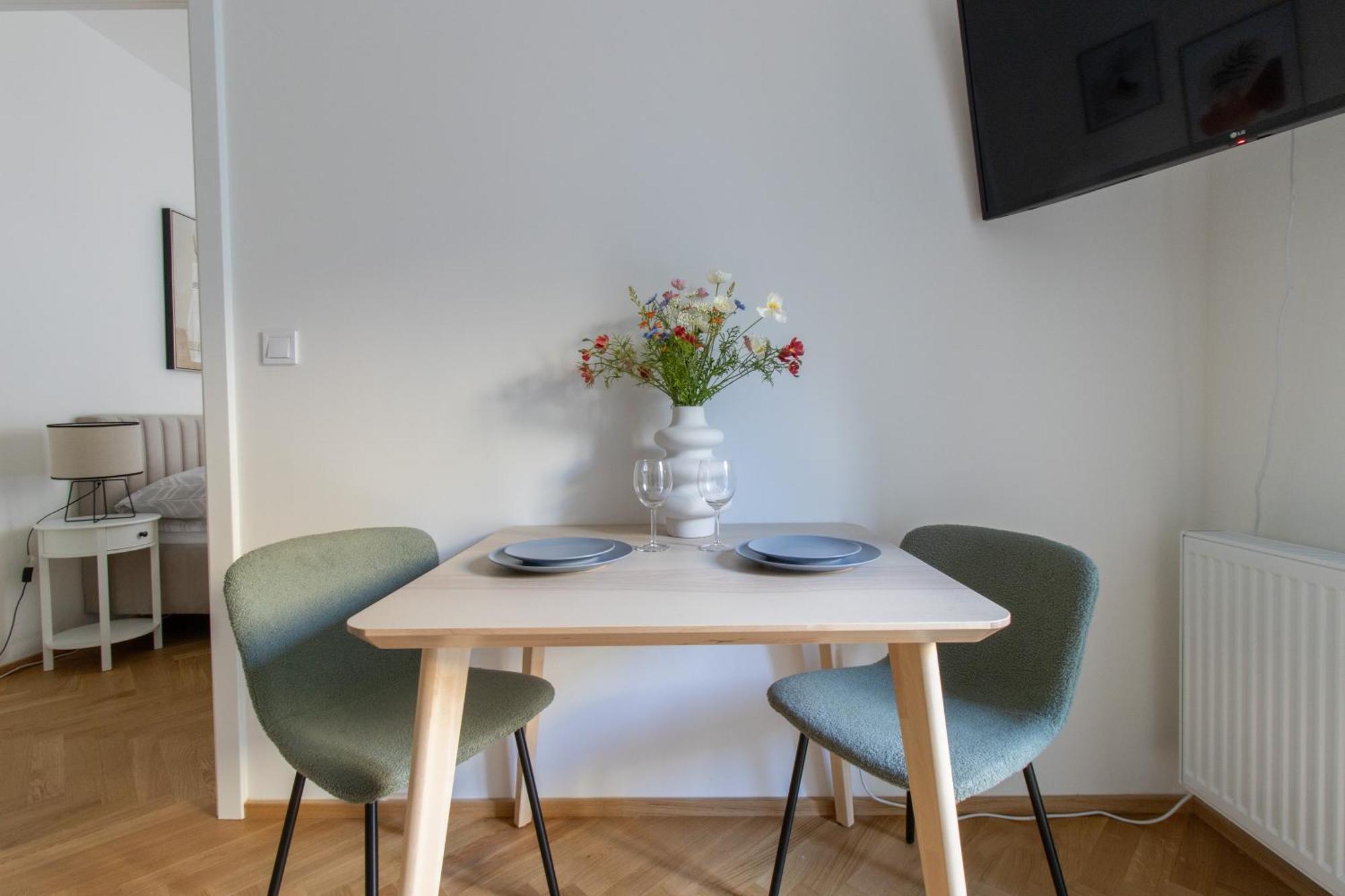 Churchill Heritage Apartment *