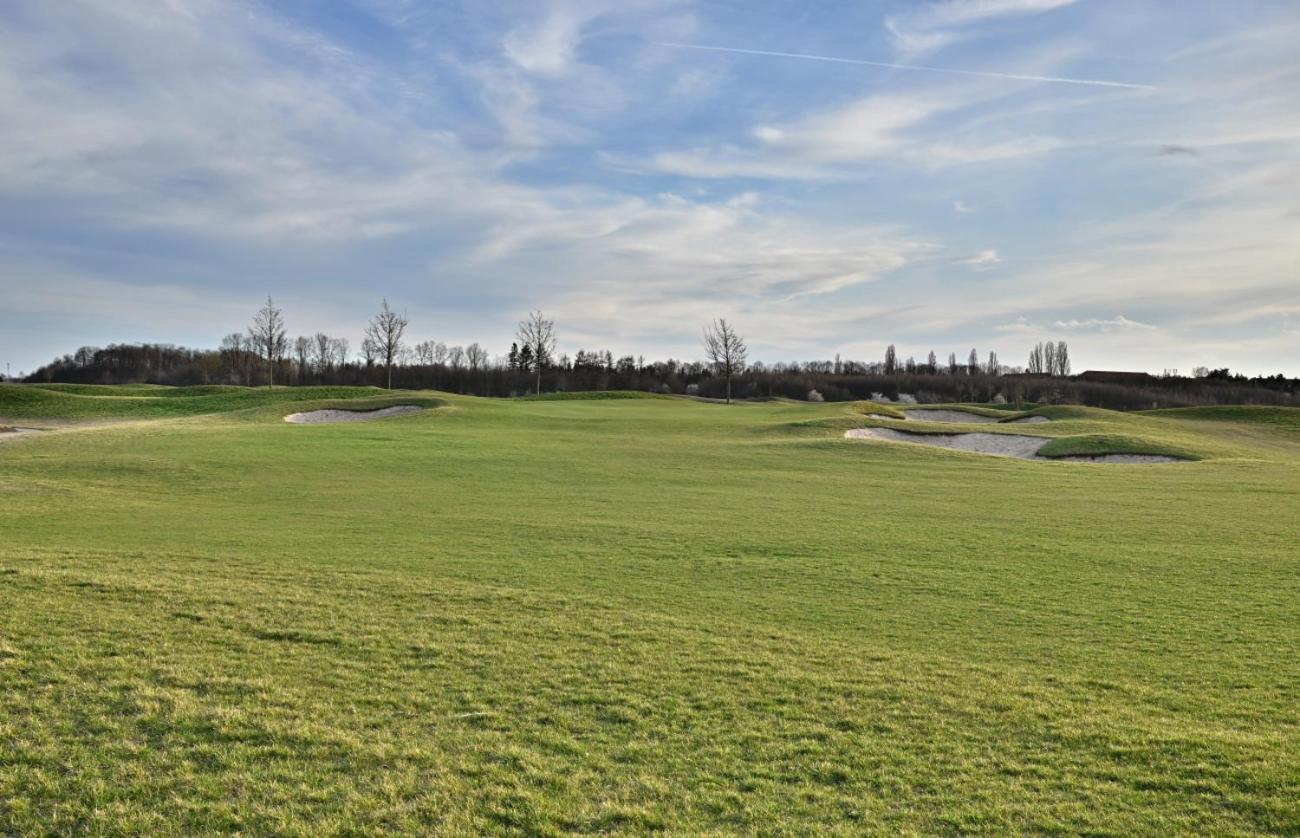 Resort Golf *