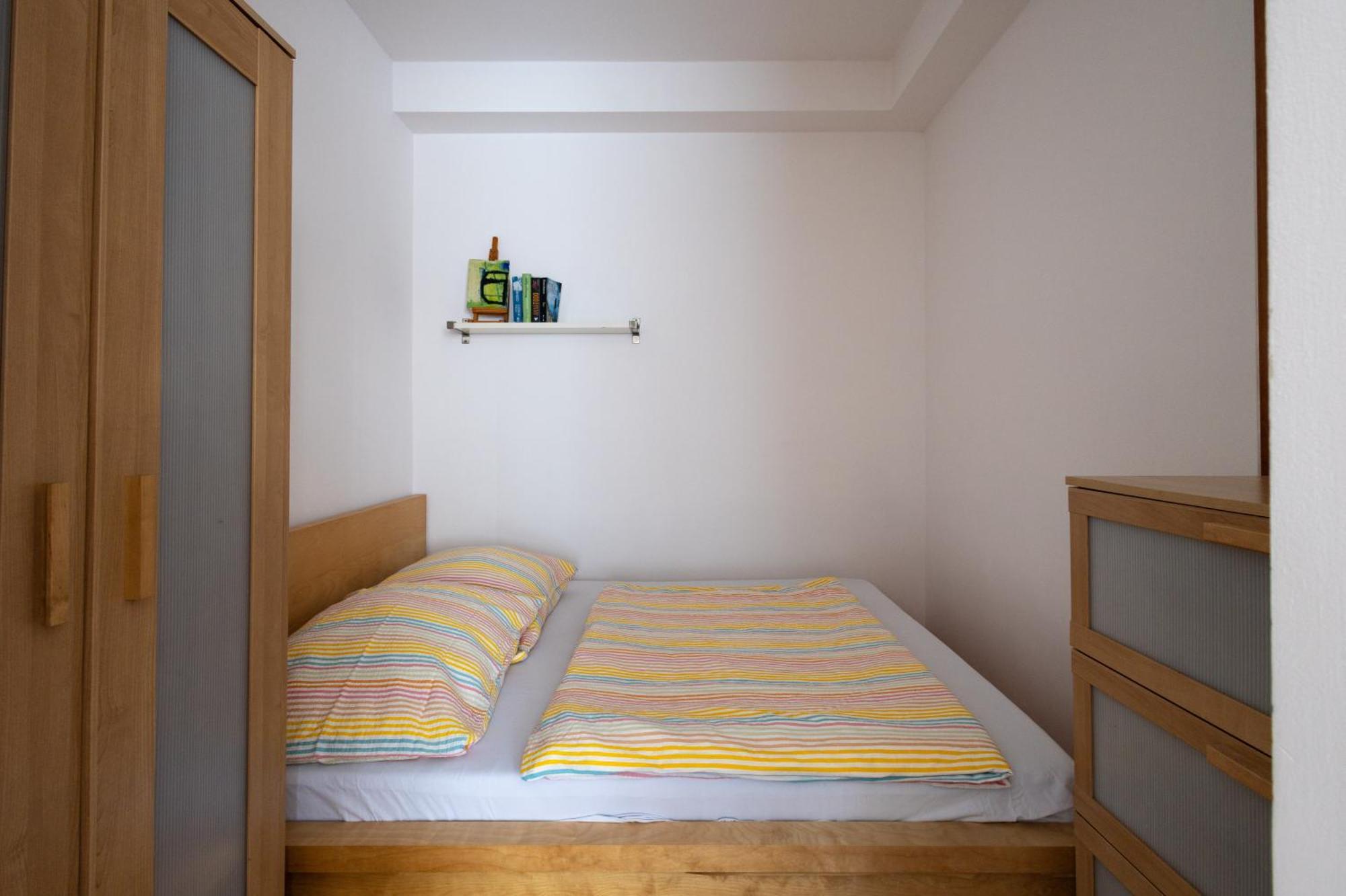 2 Apartment *