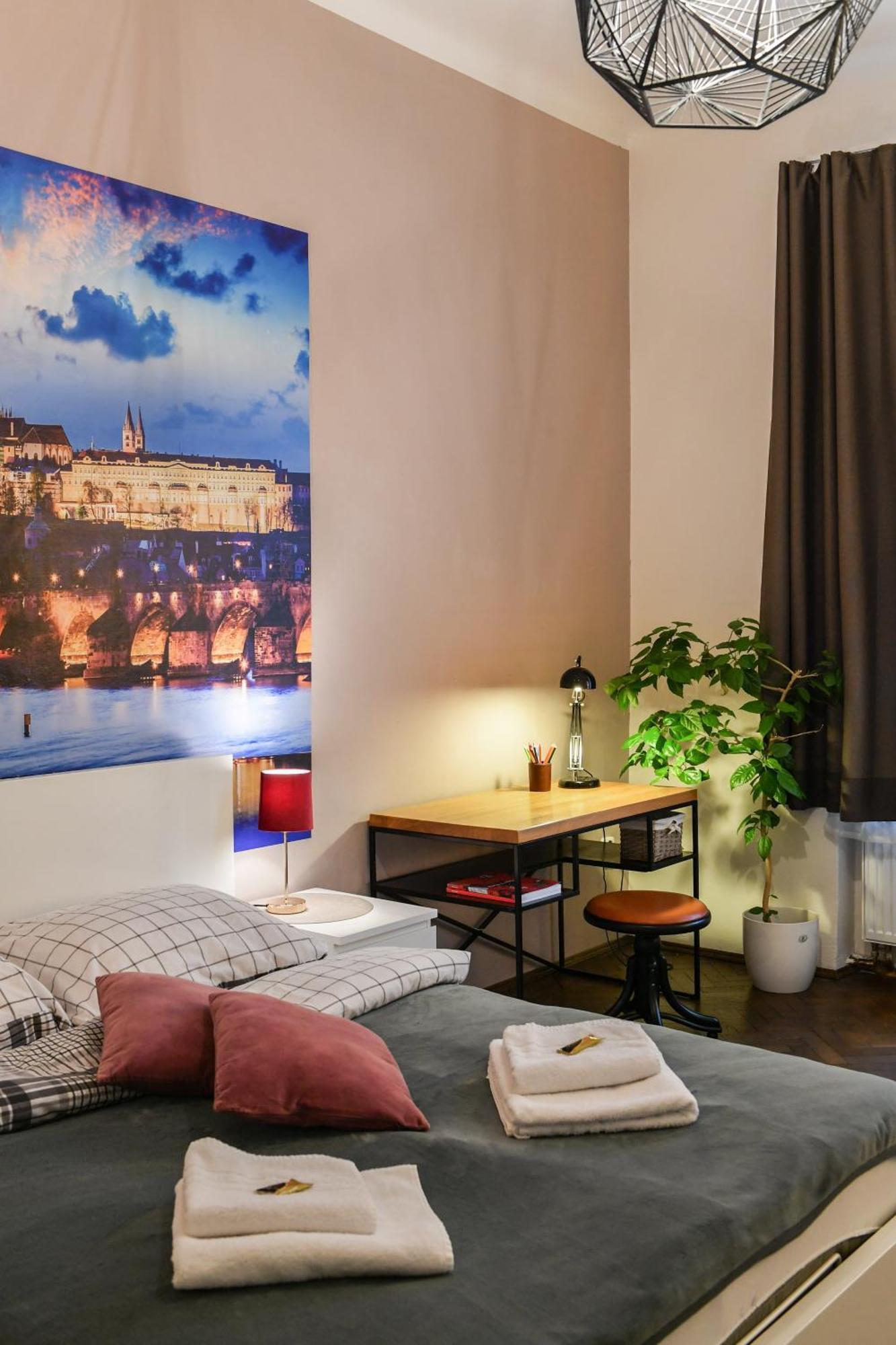 Apartment Angel Prag