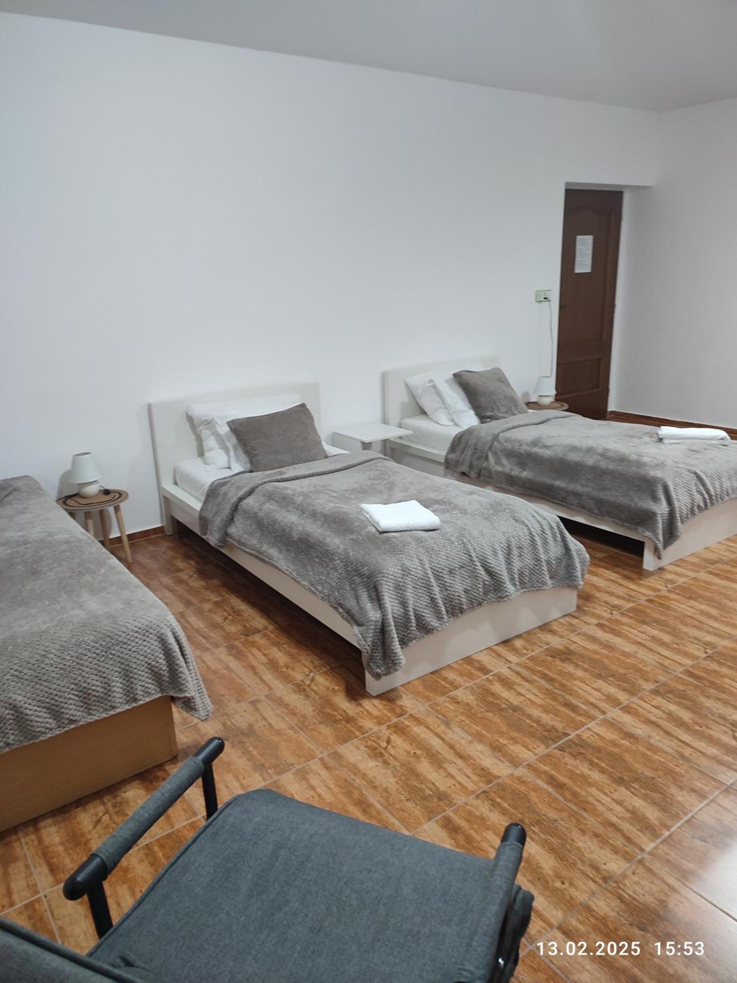 Homestay Nad Helmrovkou *