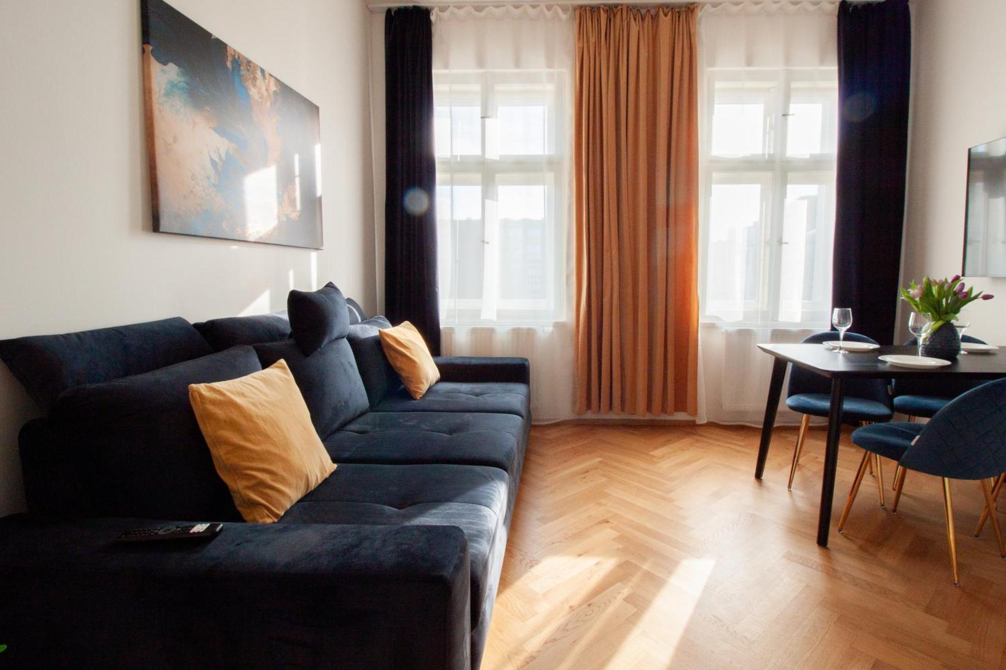 Churchill Heritage Apartment *