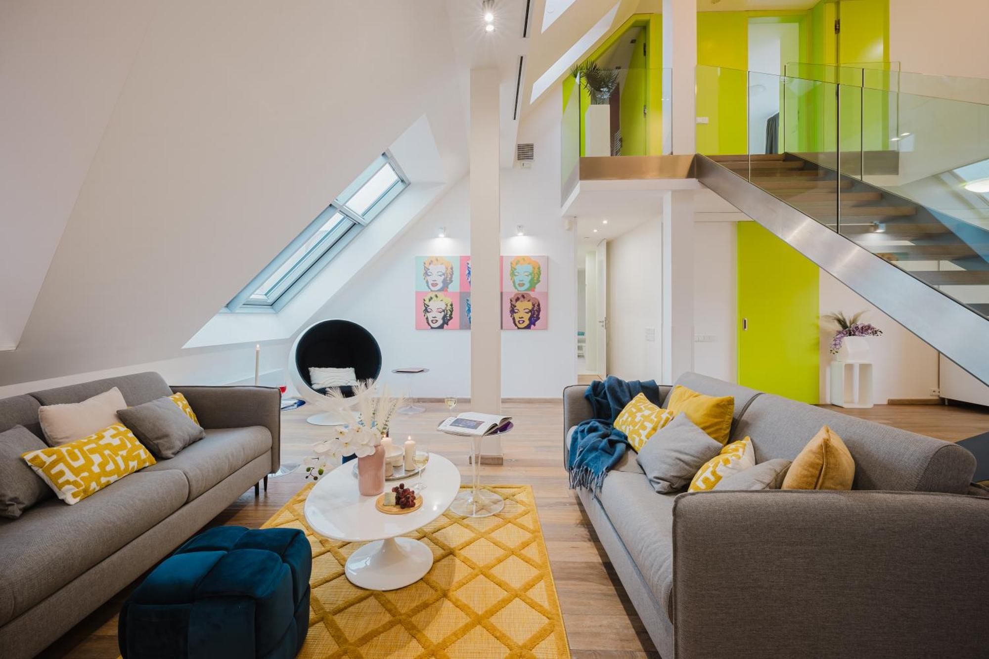 Days - 3bdr Attic Loft-style - Fireplace - Center Appartement