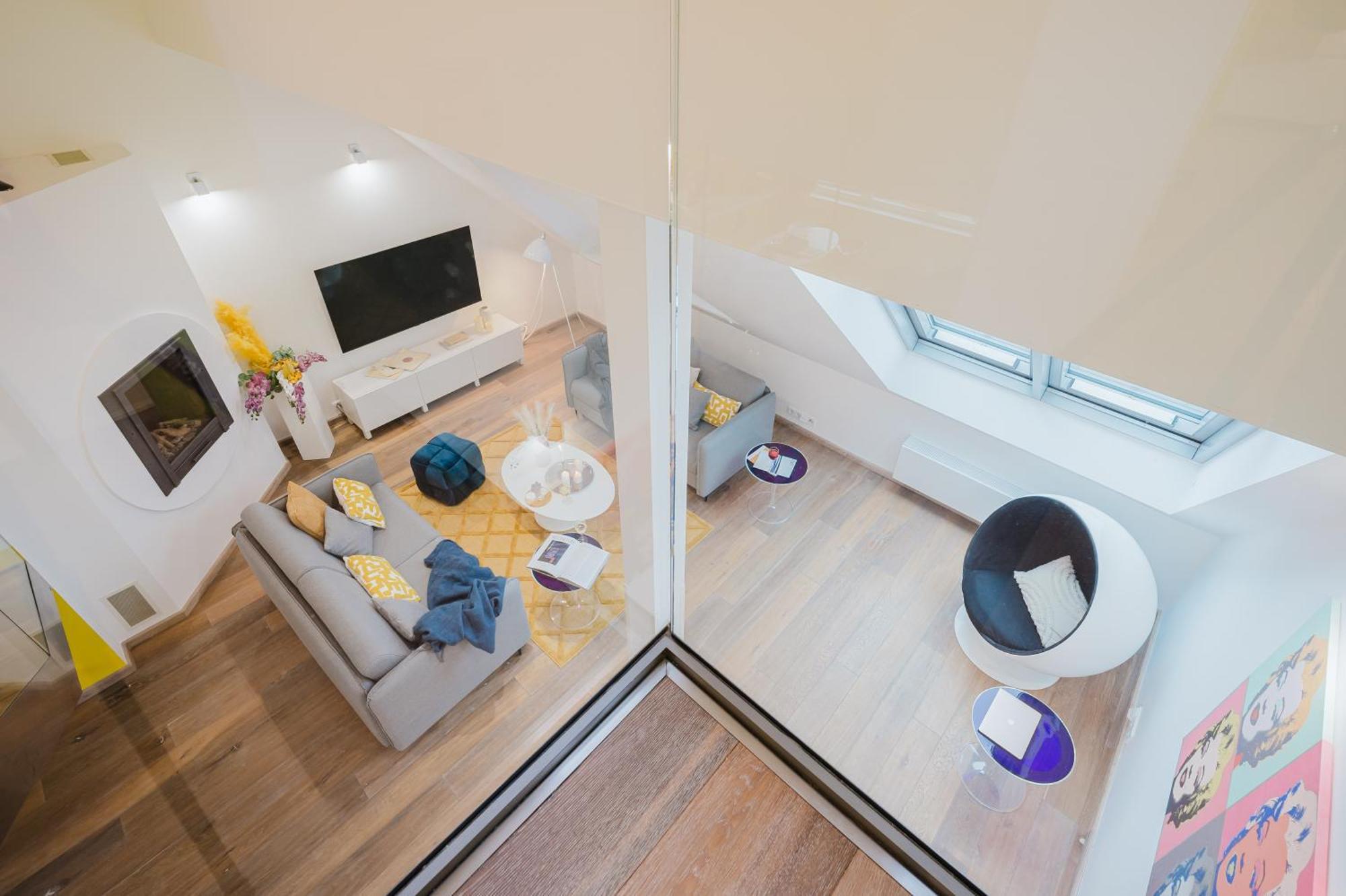 Appartement Days - 3bdr Attic Loft-style - Fireplace - Center *
