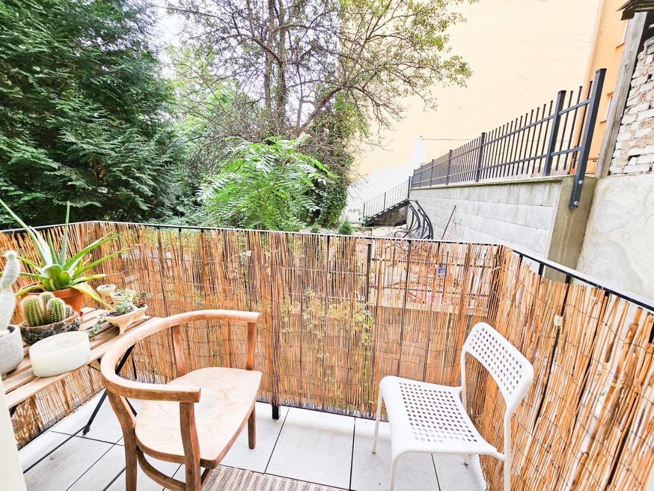 Atmosphere - Modern Flat With Balcony Appartement Prague