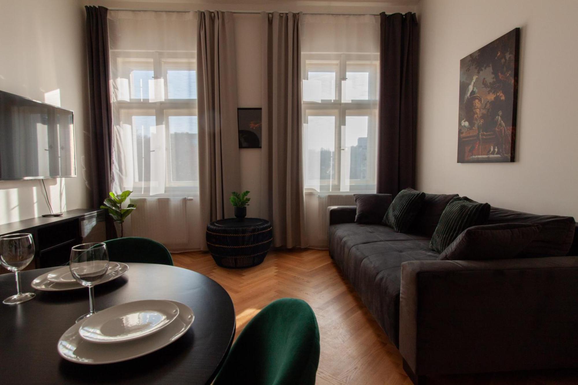 Churchill Heritage Apartment