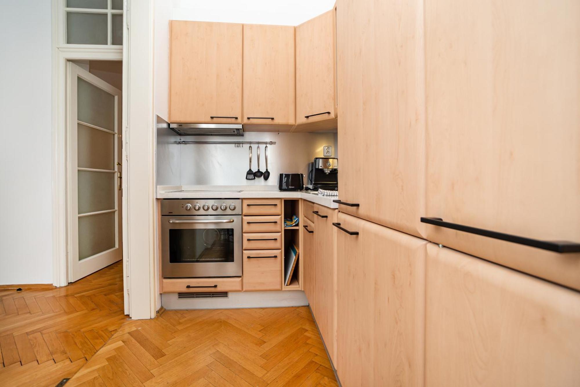 Appartement Spacious Two-bedroom In Old Town *